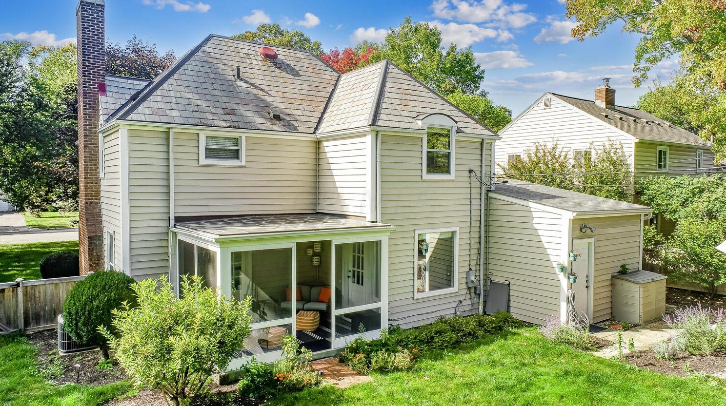 2646 Northwest Blvd, Columbus OH  43221-3345 exterior