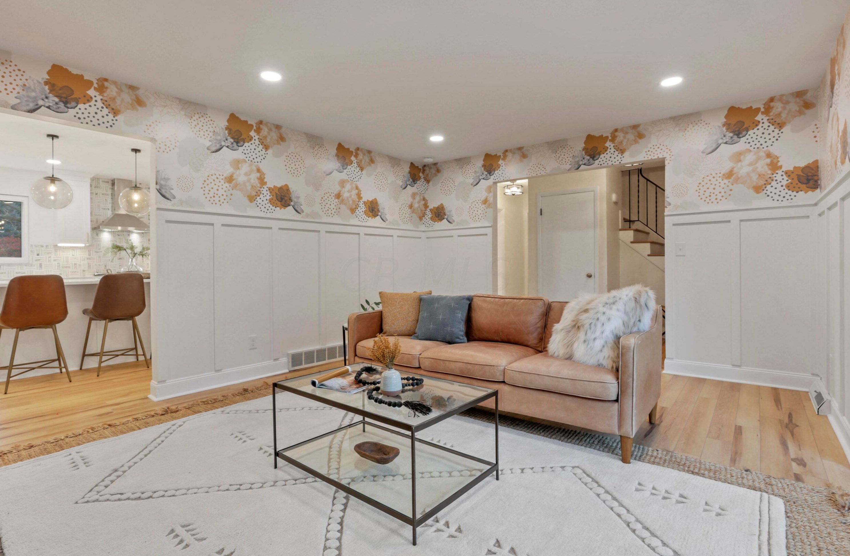 2275 Haverford Rd, Columbus OH  43220-4317 exterior