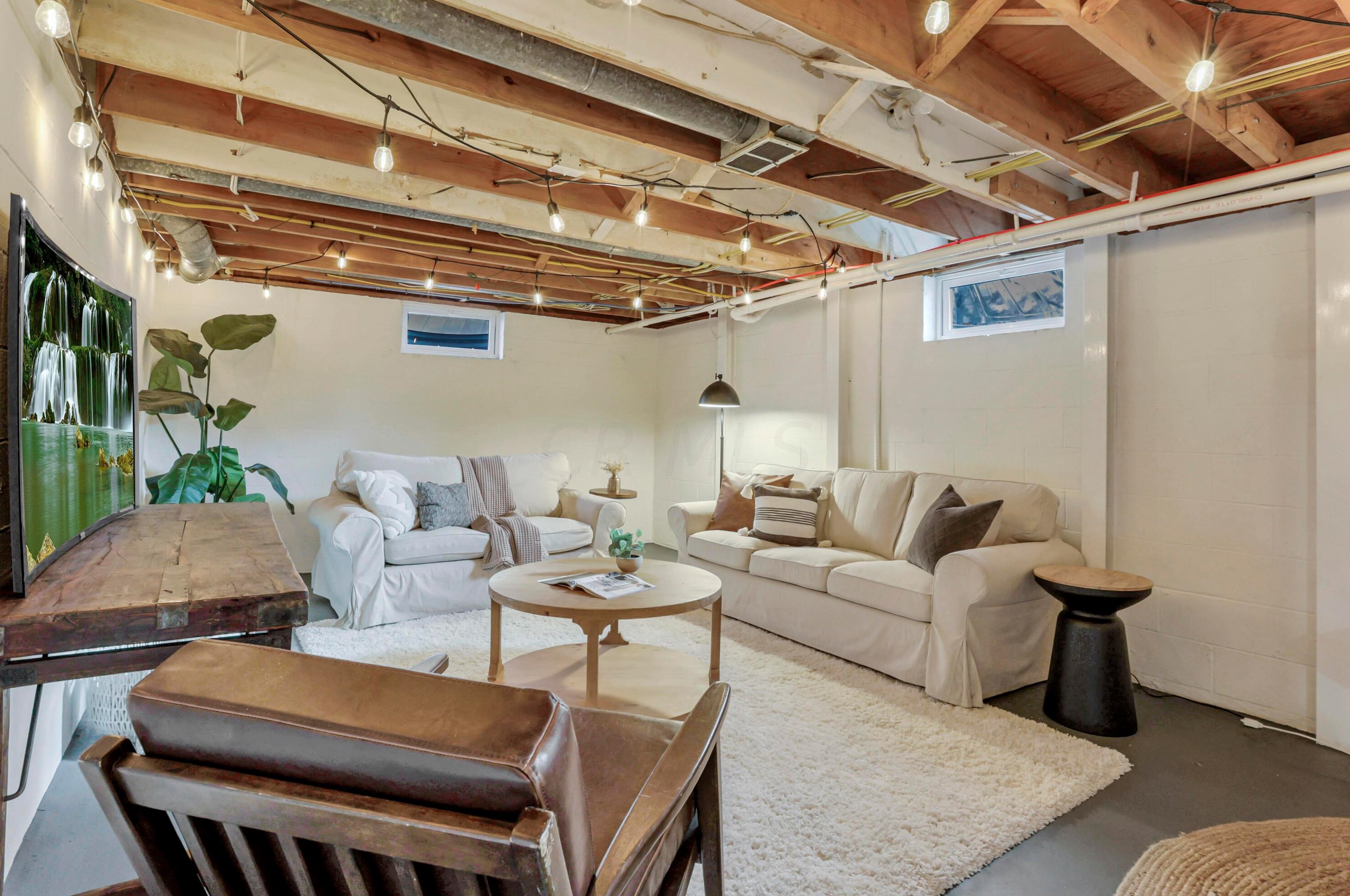 2275 Haverford Rd, Columbus OH  43220-4317 exterior