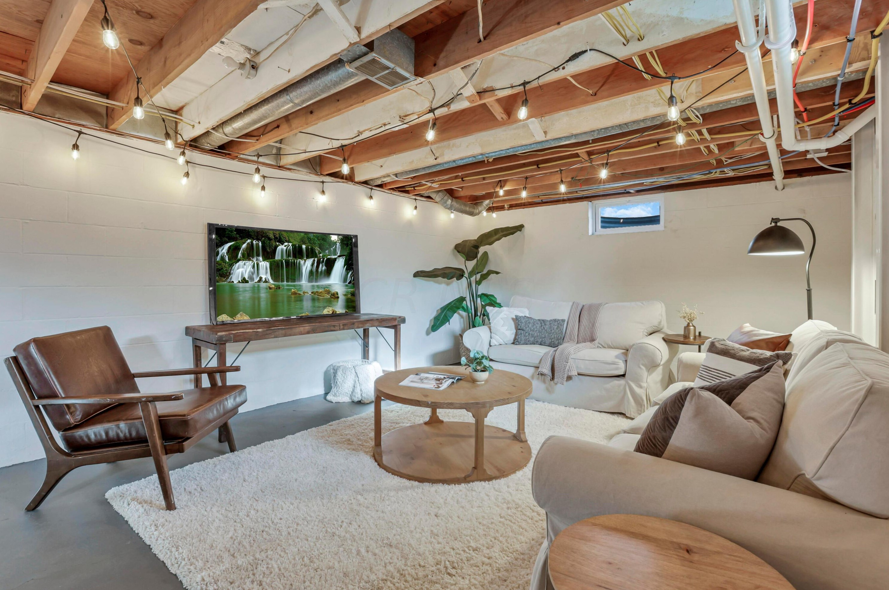 2275 Haverford Rd, Columbus OH  43220-4317 exterior