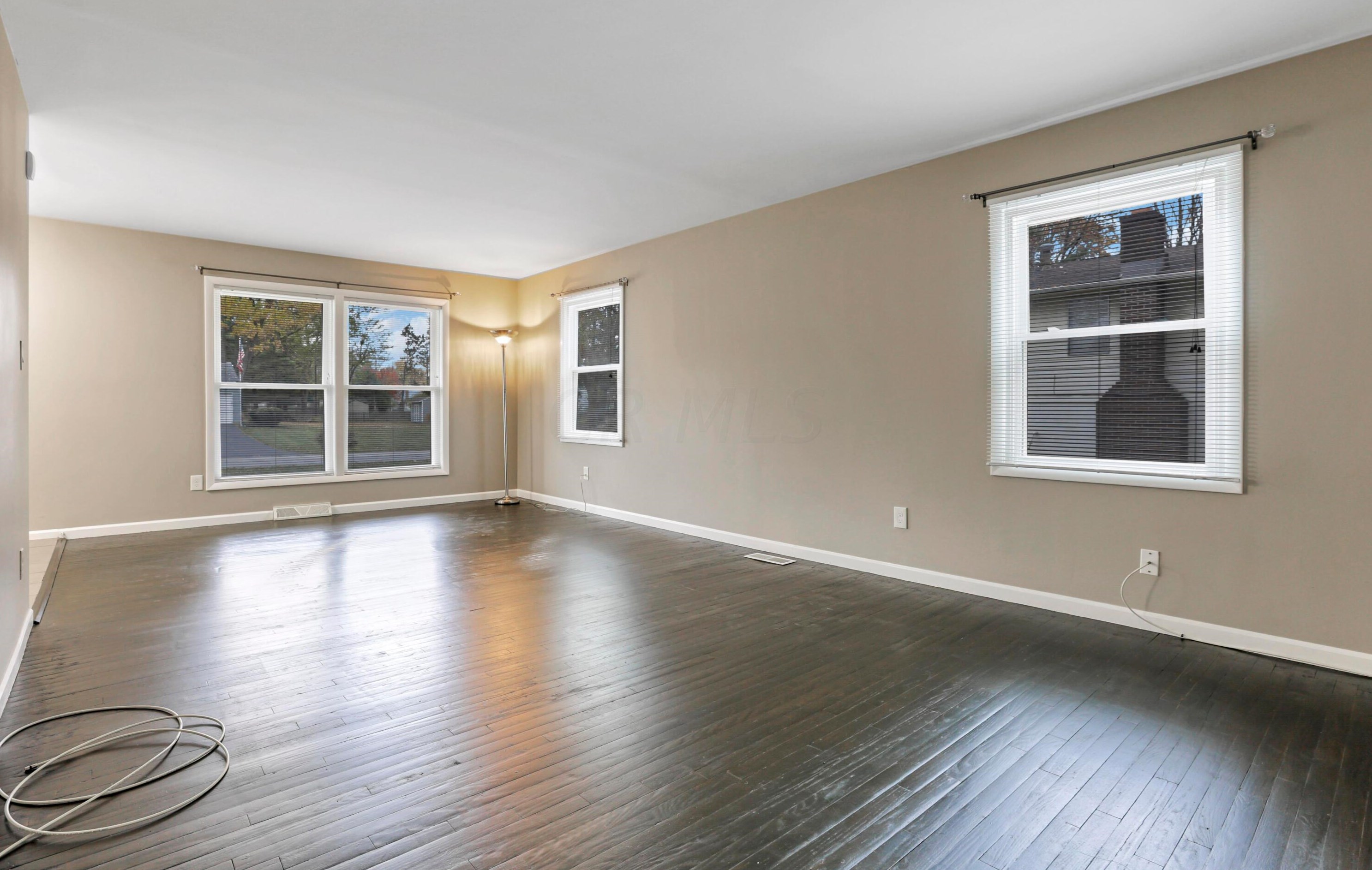 832 Conestoga Dr, Columbus OH 43213-2619 exterior