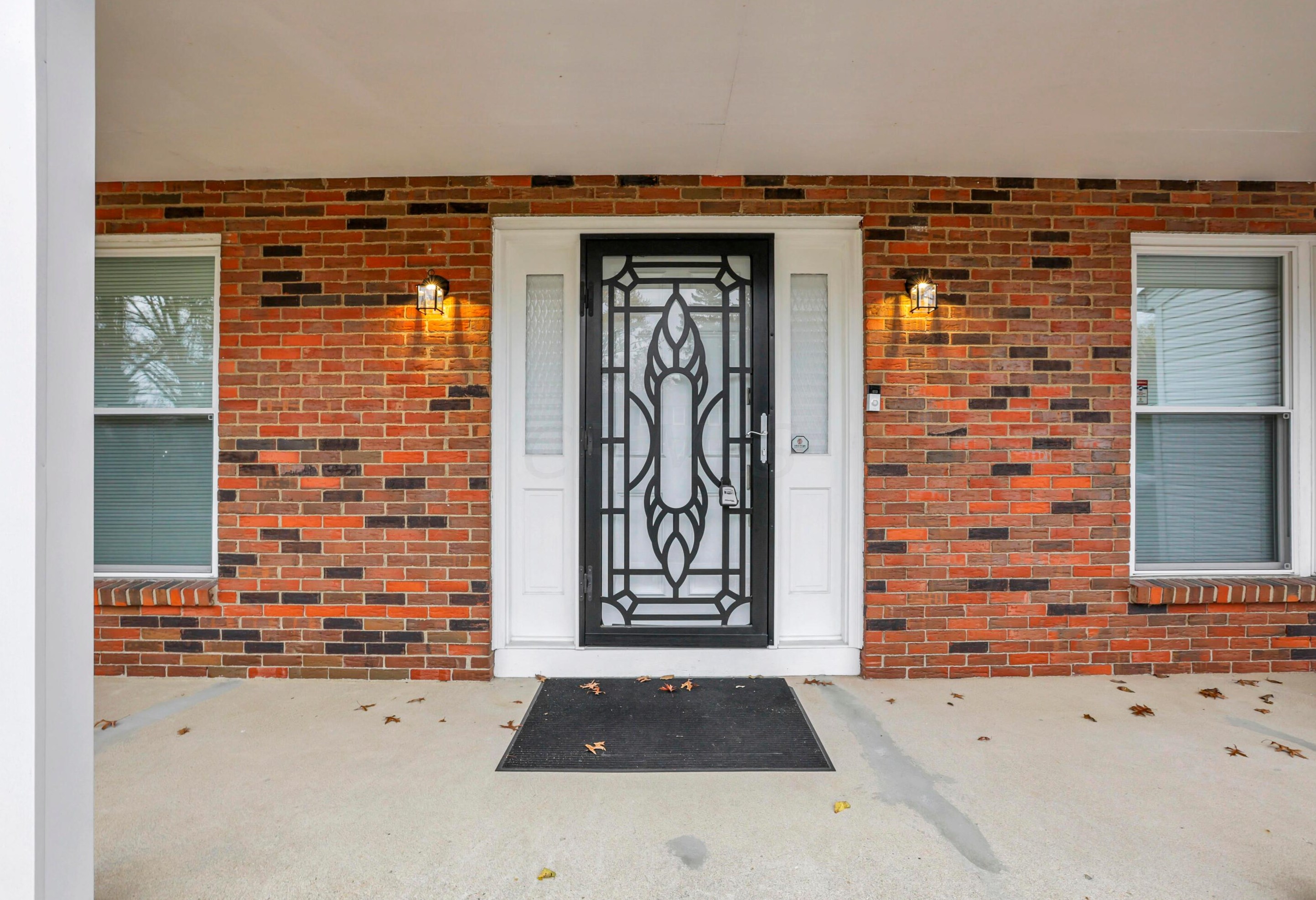 832 Conestoga Dr, Columbus OH 43213-2619 exterior