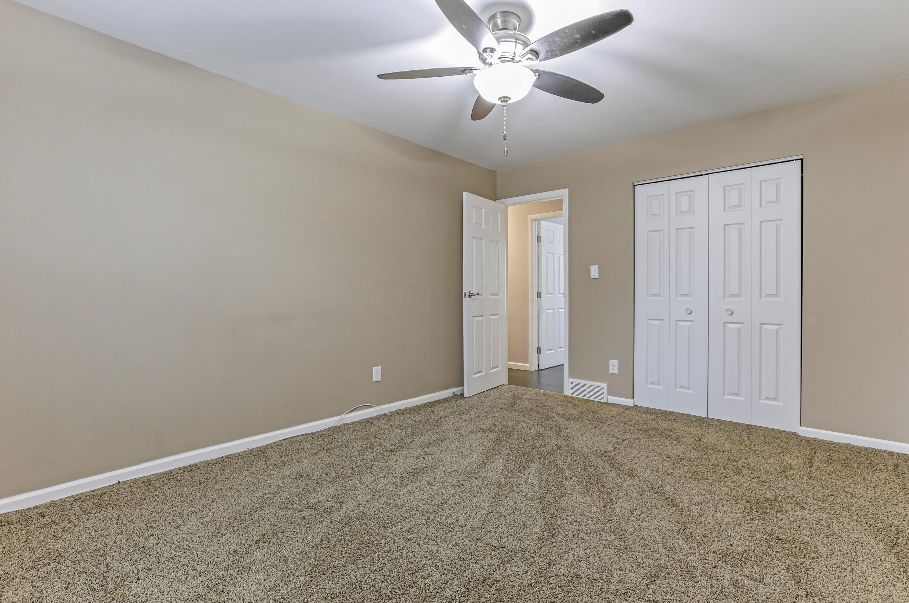 832 Conestoga Dr, Columbus OH 43213-2619 exterior