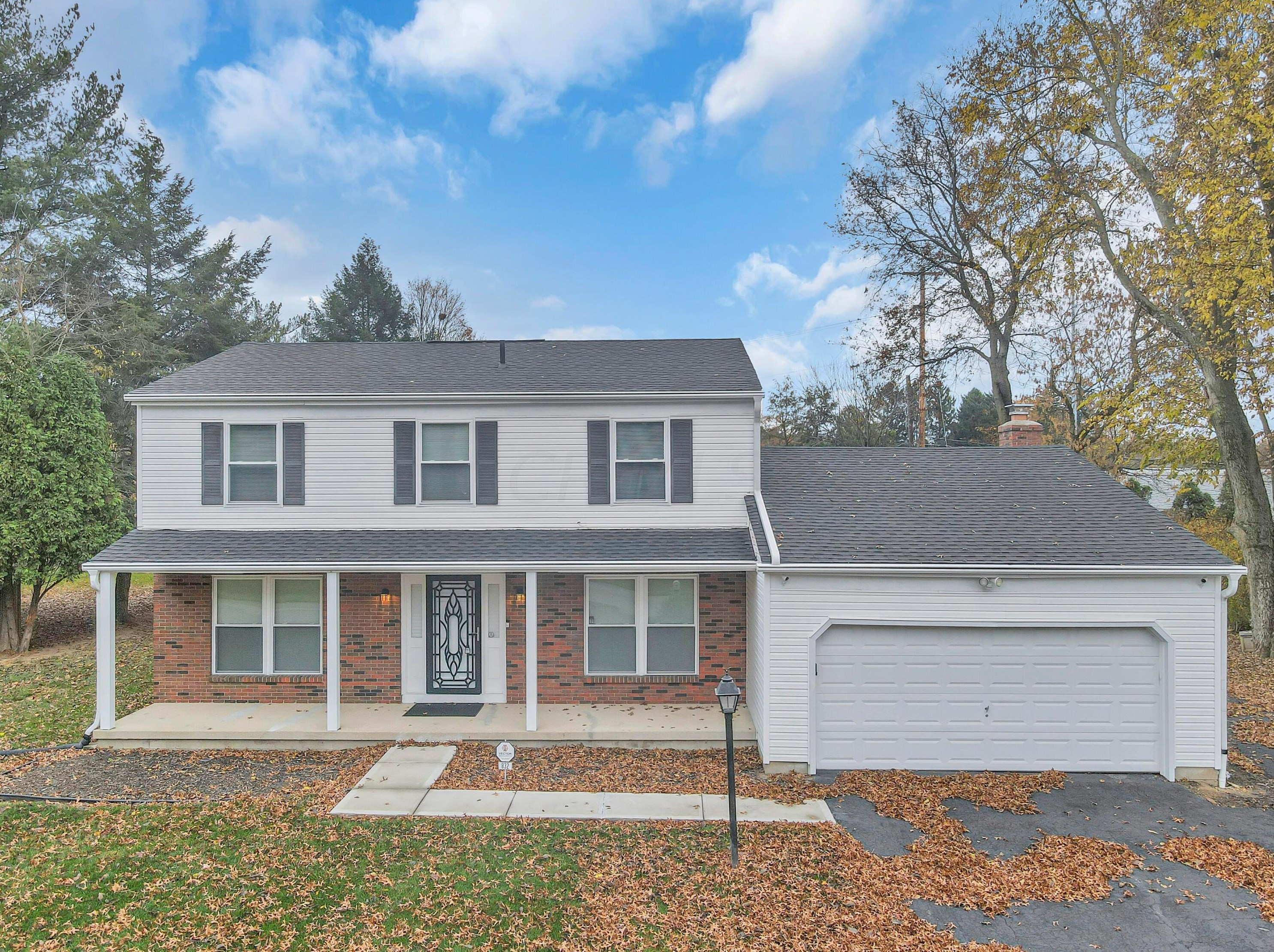 832 Conestoga Dr, Columbus OH 43213-2619 exterior