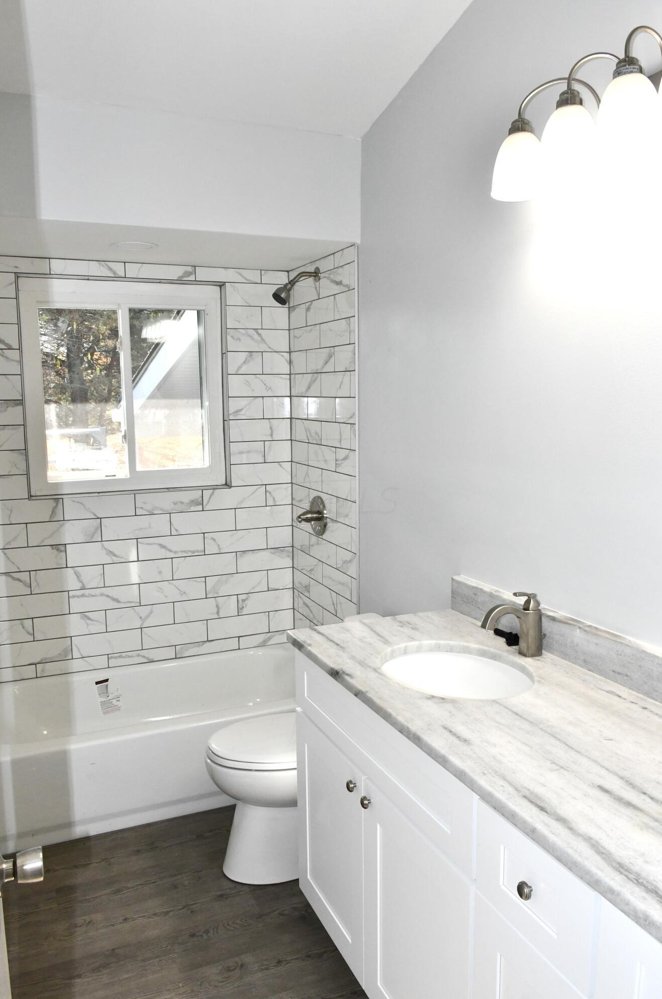 3042 Trentwood Rd, Columbus OH 43221-2351 exterior