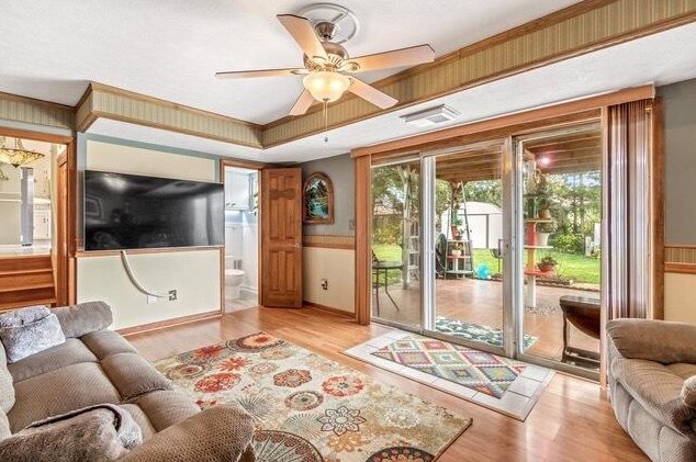 5558 Driftwood Rd, Columbus OH 43229-4459 exterior