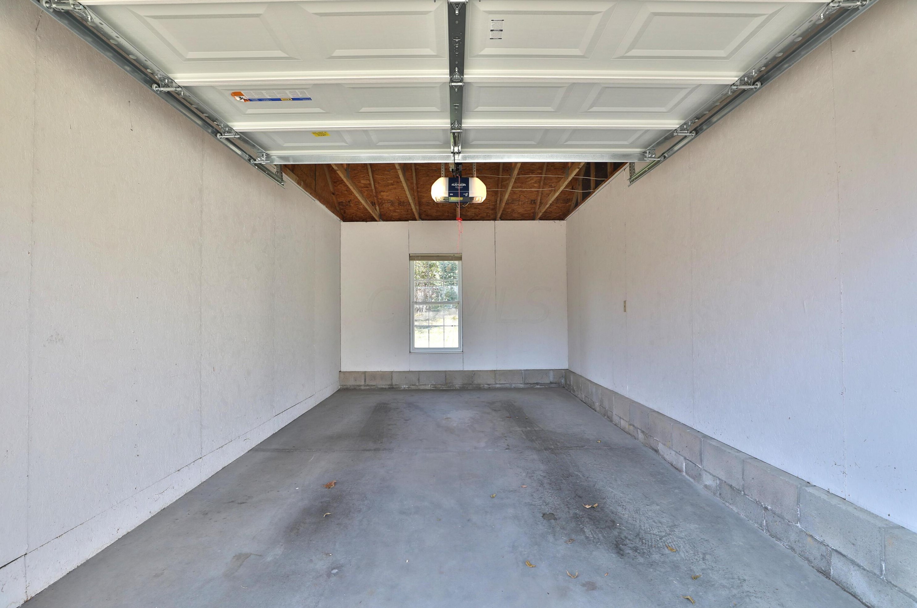 5935 High St, Columbus OH 43085-3974 exterior