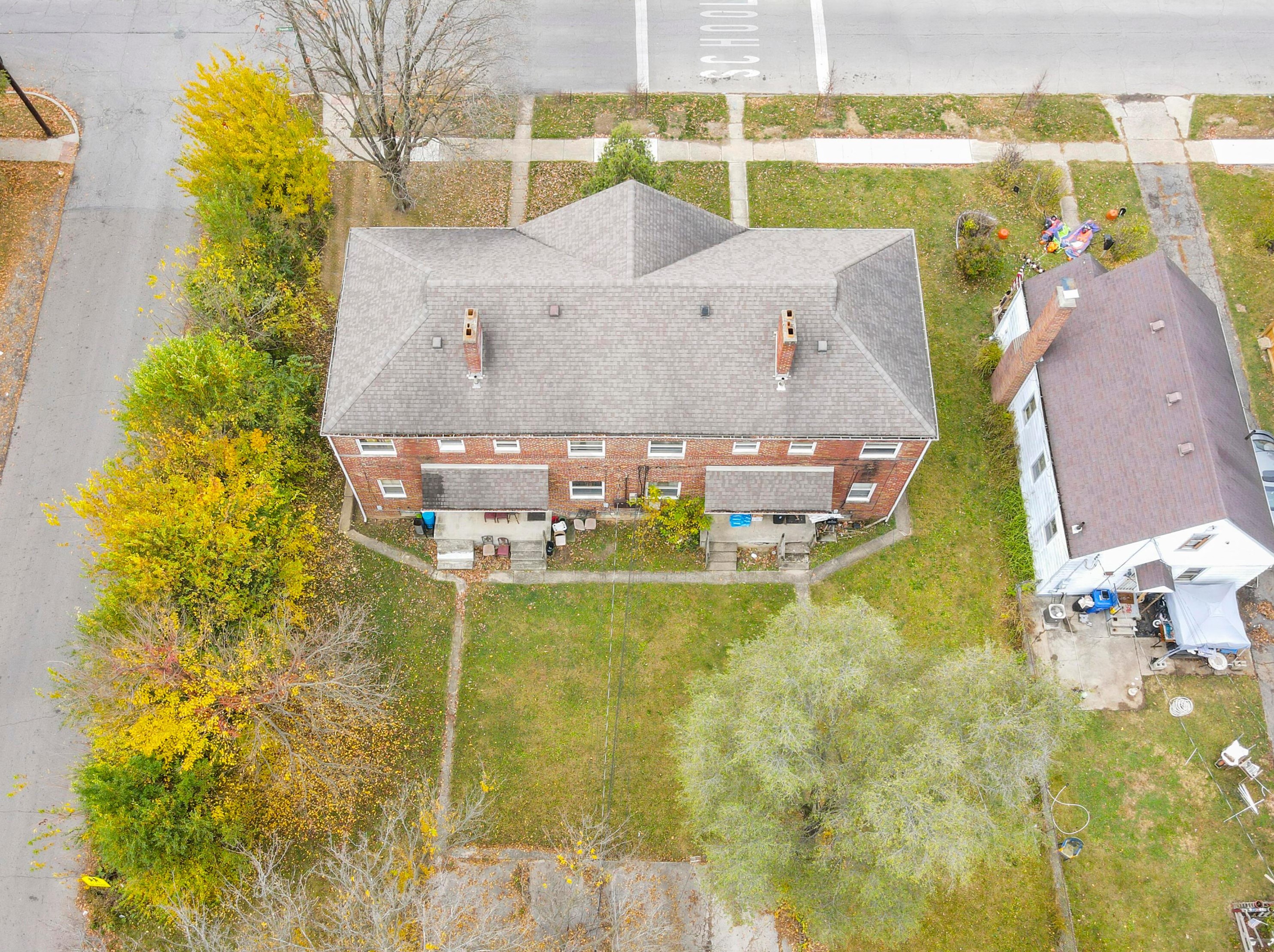 100-112 Powell Ave, Columbus OH  43204 exterior