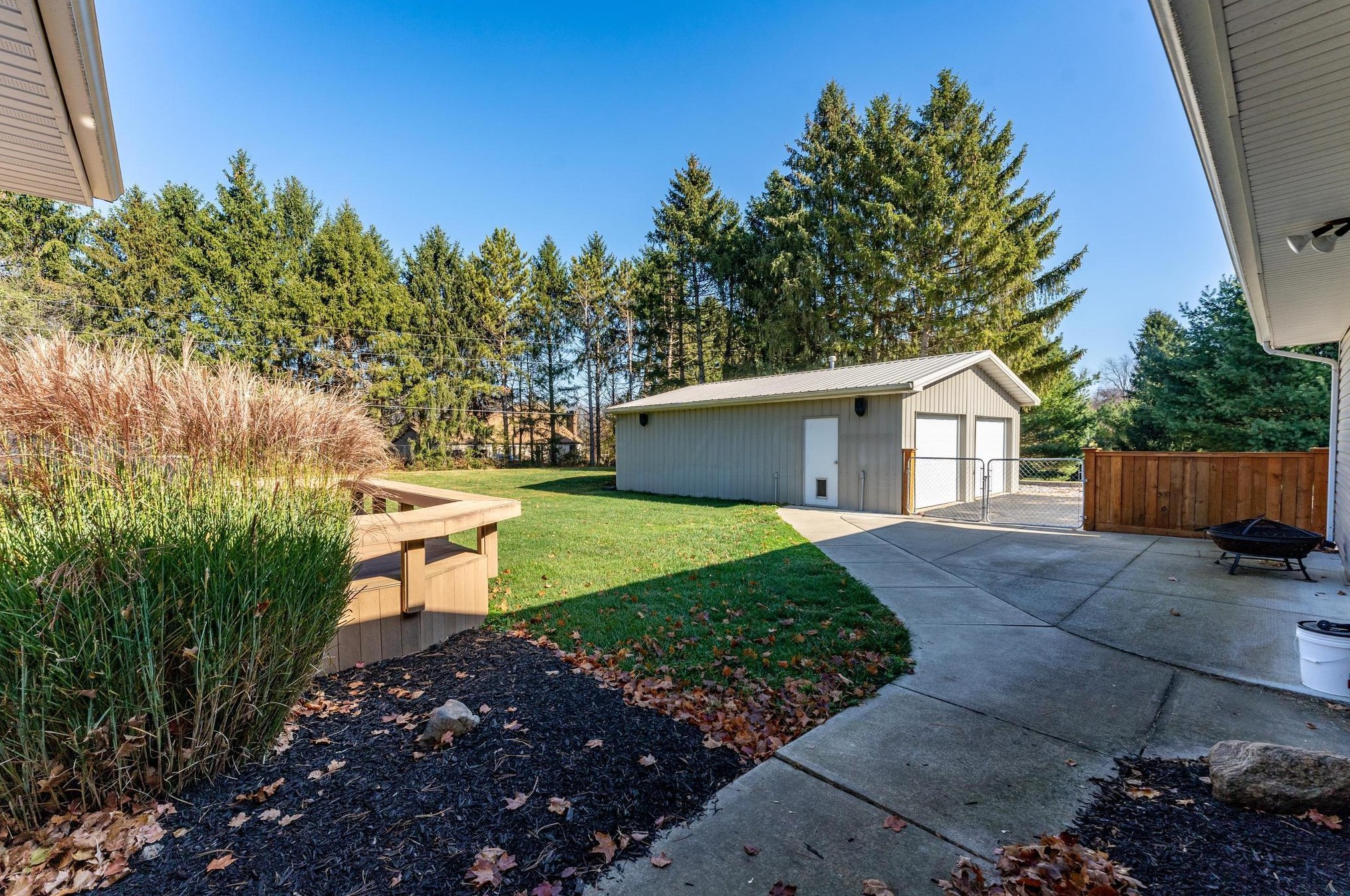 1860 Ginder Rd, Lancaster OH  43130-9175 exterior