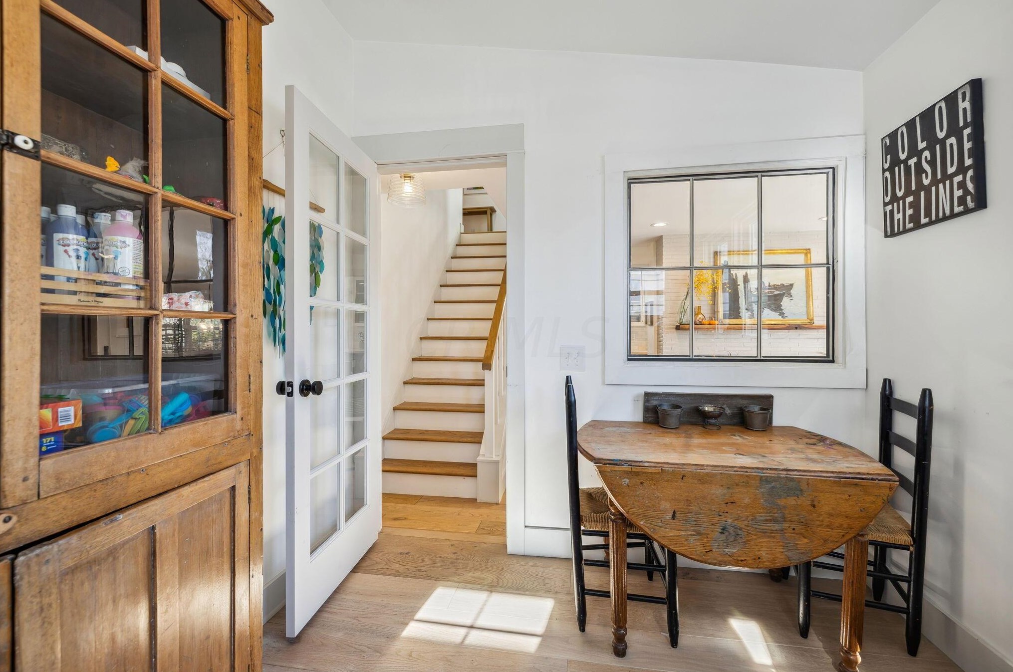 137 Roosevelt Ave, Columbus OH 43209-1160 exterior