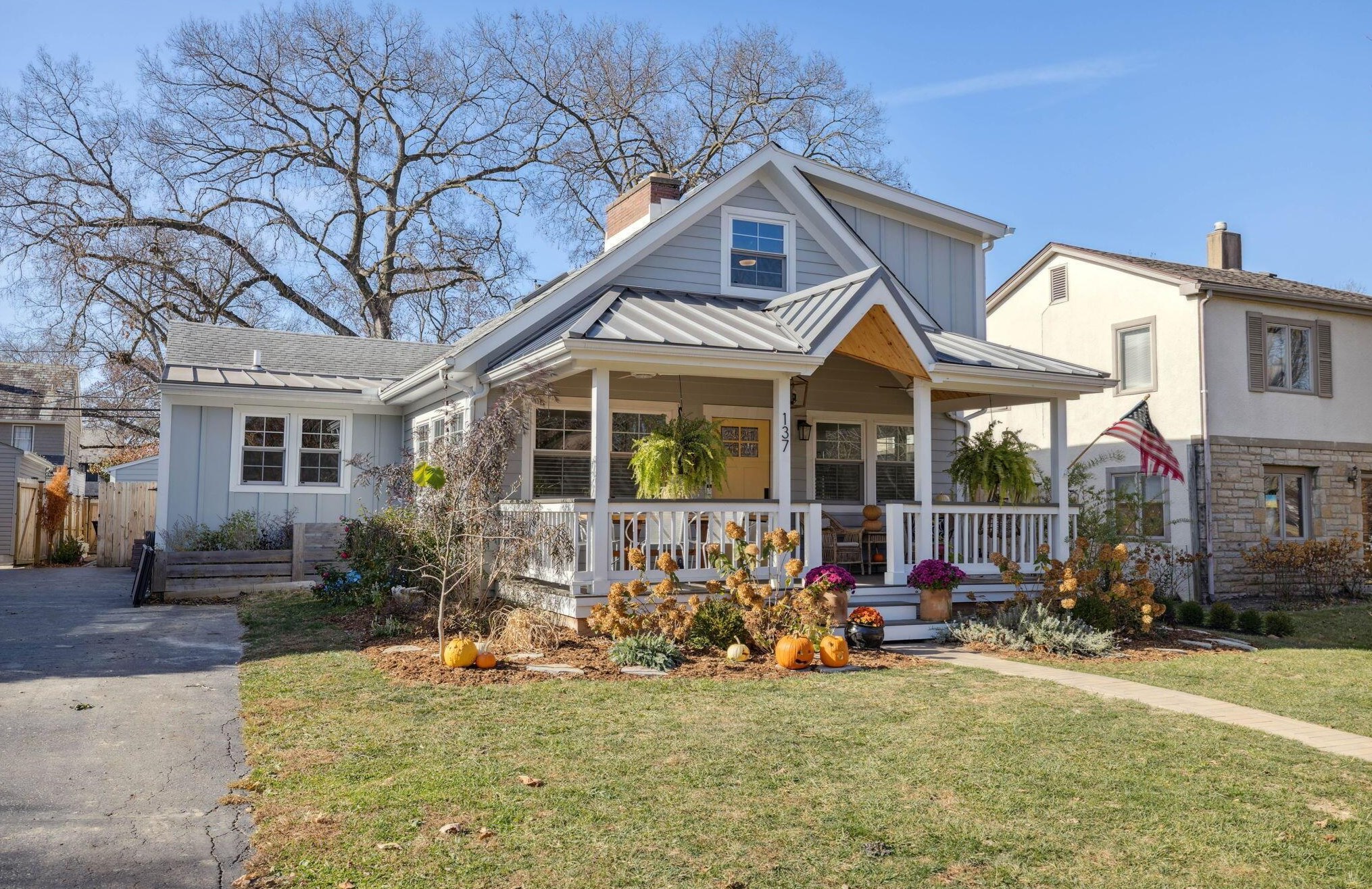 137 Roosevelt Ave, Columbus OH 43209-1160 exterior