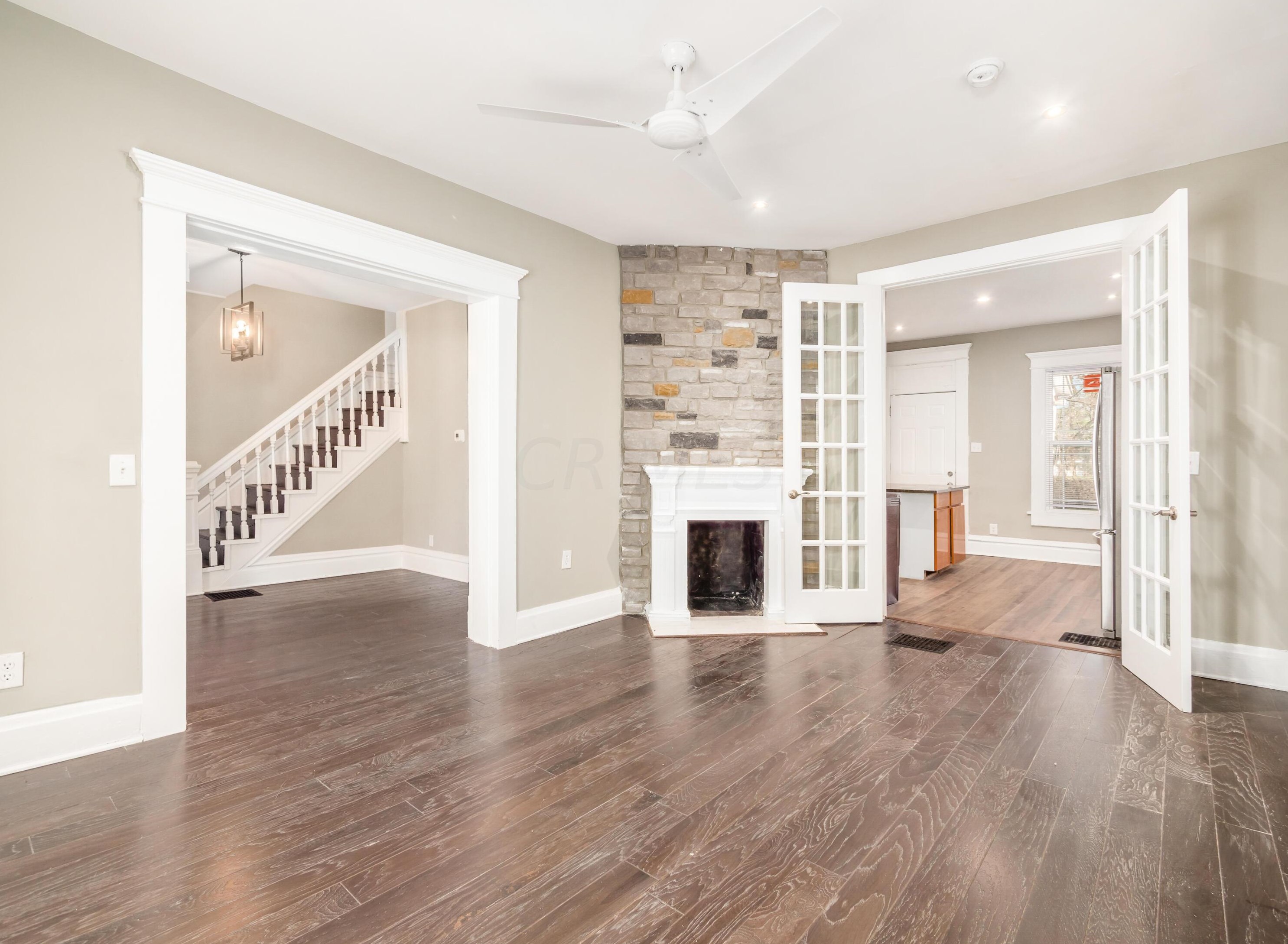 2262 Ridgeway Ave, Columbus OH  43219-2609 exterior