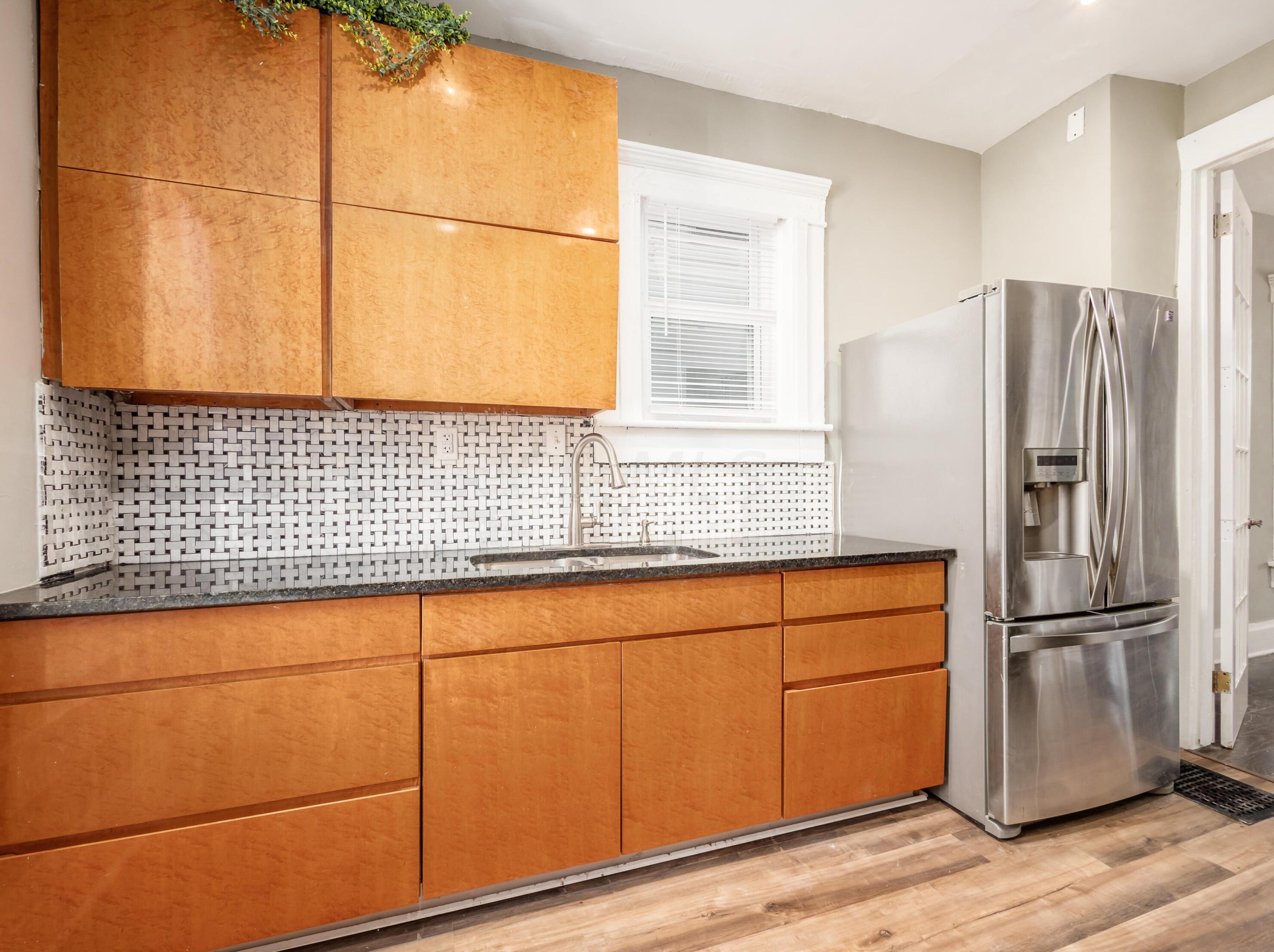 2262 Ridgeway Ave, Columbus OH  43219-2609 exterior