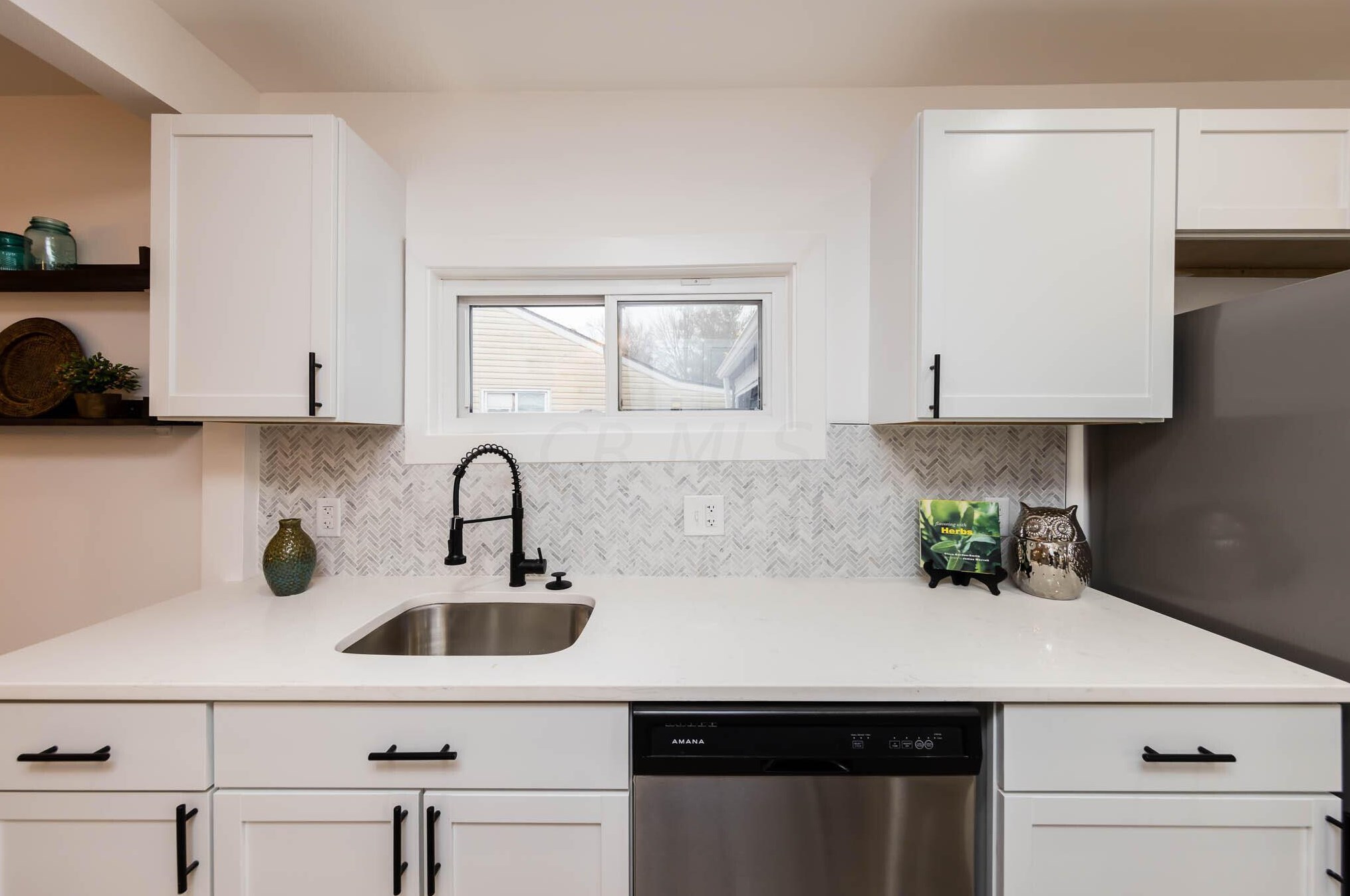 2173 Century Dr, Columbus OH 43211-1919 exterior