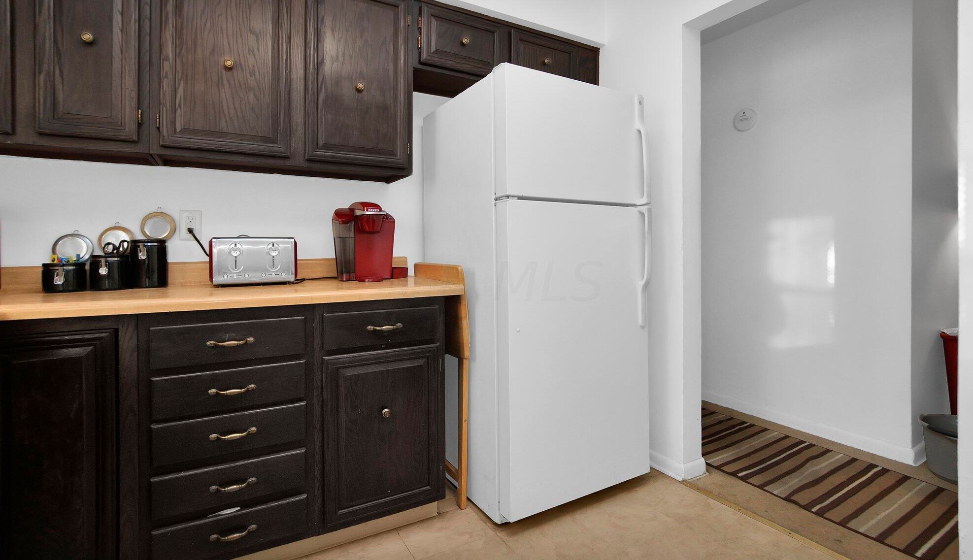 1151 Beechwood Rd, Columbus OH 43227-2008 exterior