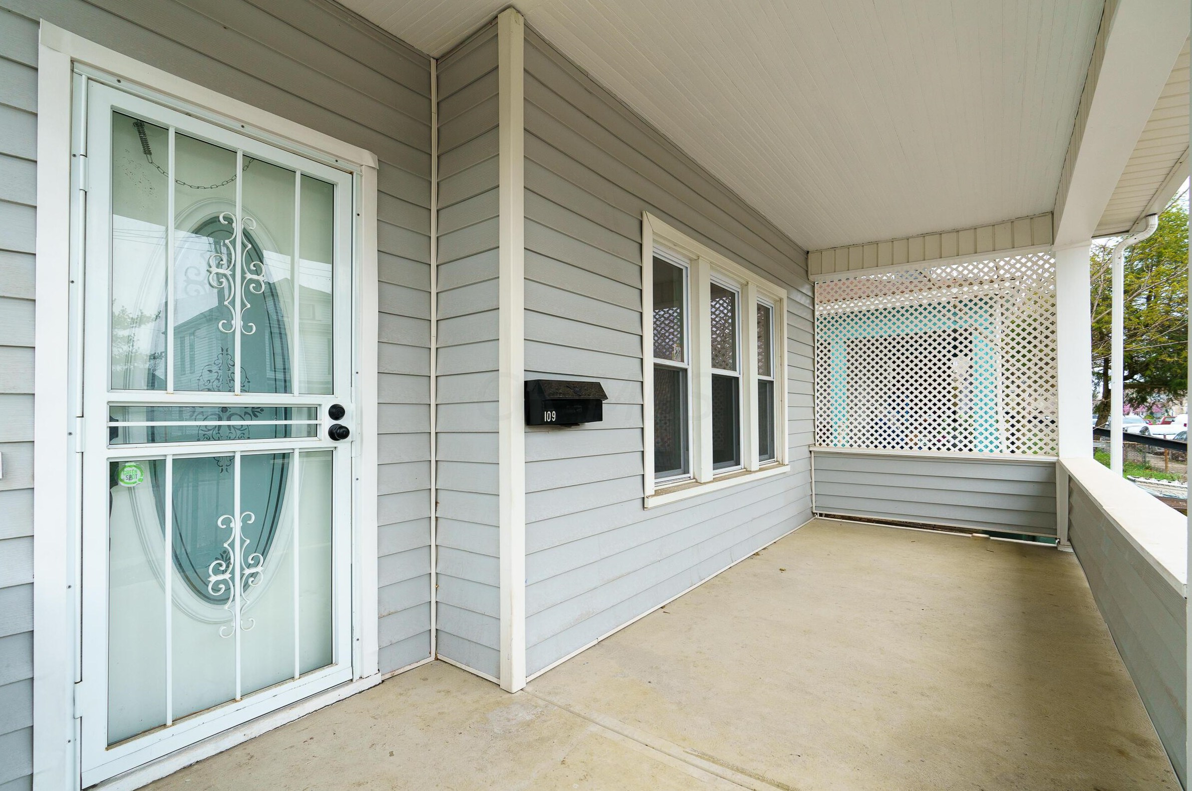 109 Princeton Ave, Columbus OH  43222-1139 exterior