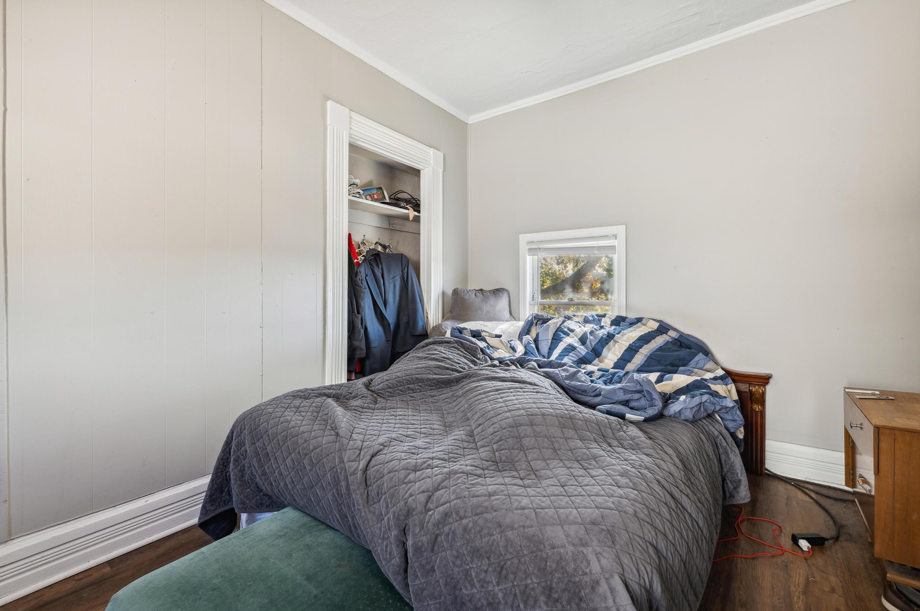 286 Skidmore St, Columbus OH 43215-4473 exterior