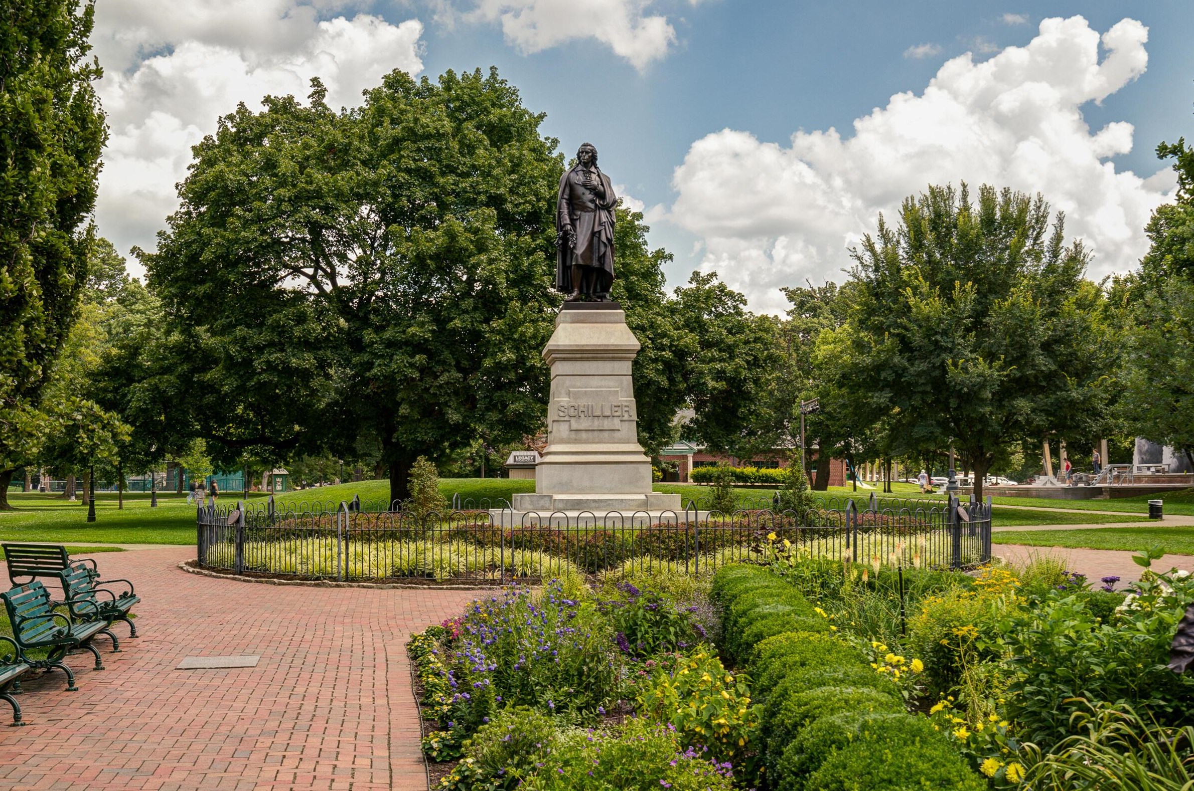 221 Morrill Ave, Columbus OH 43207-1110 exterior