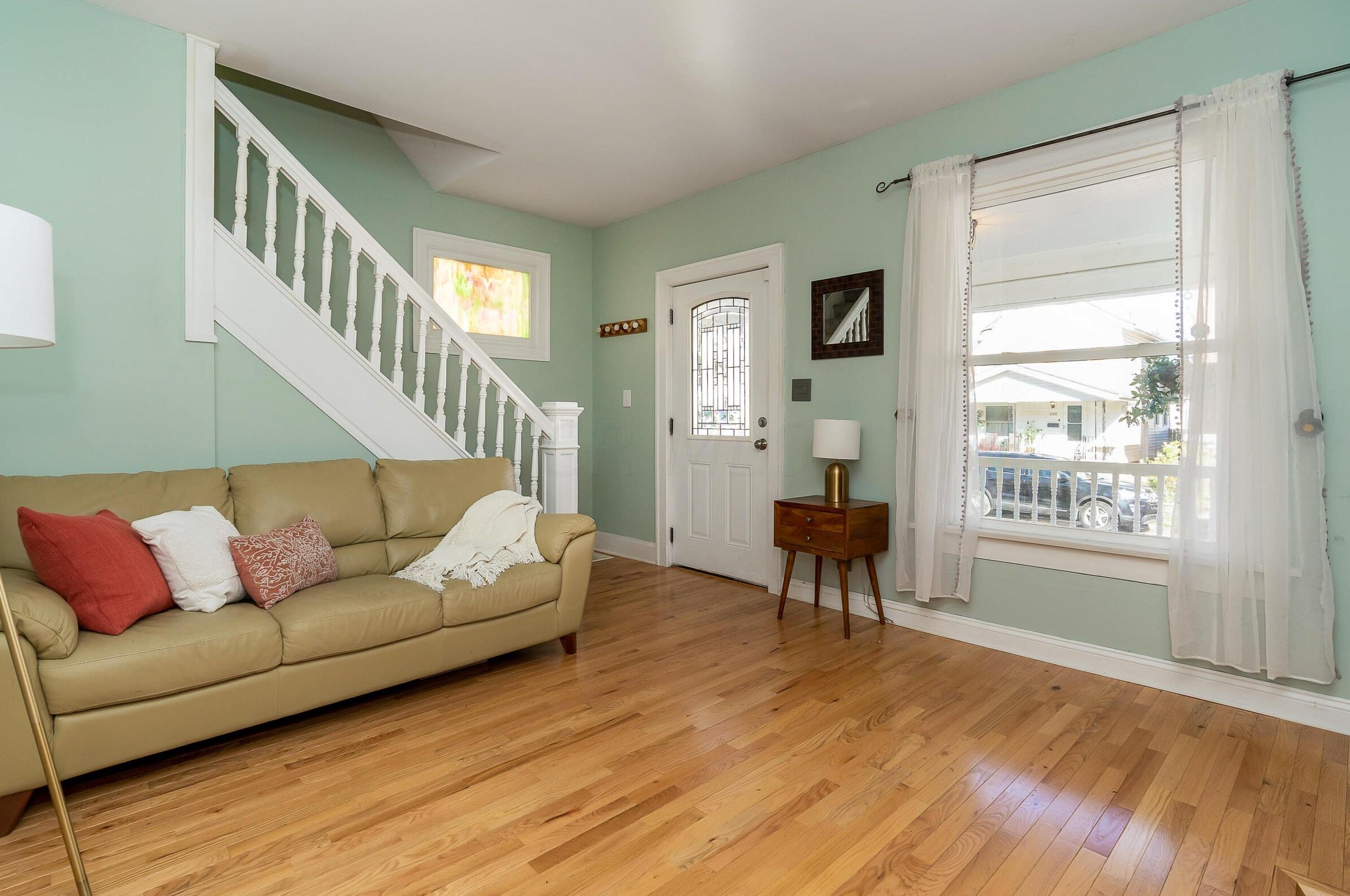 221 Morrill Ave, Columbus OH 43207-1110 exterior