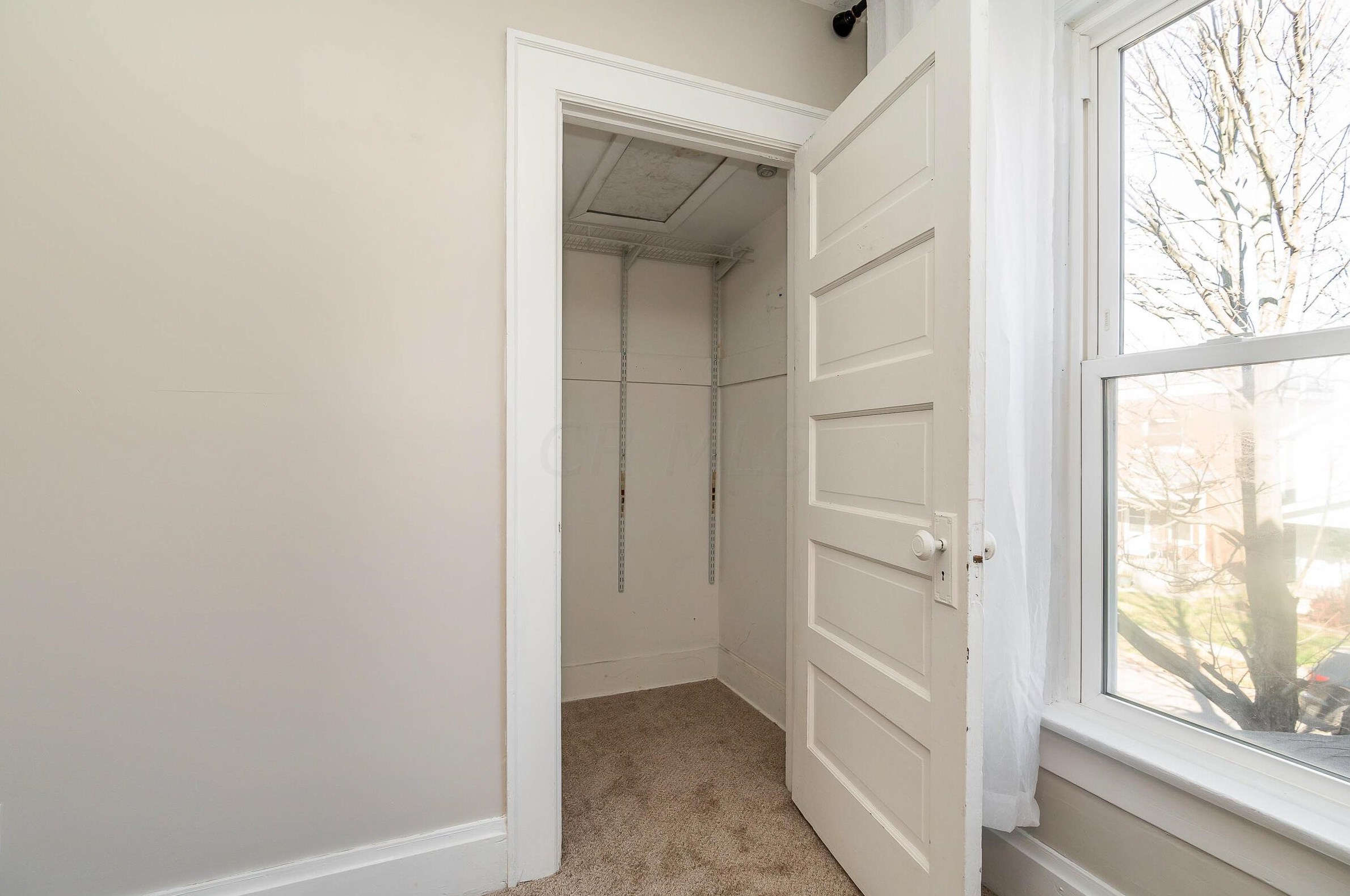 221 Morrill Ave, Columbus OH 43207-1110 exterior