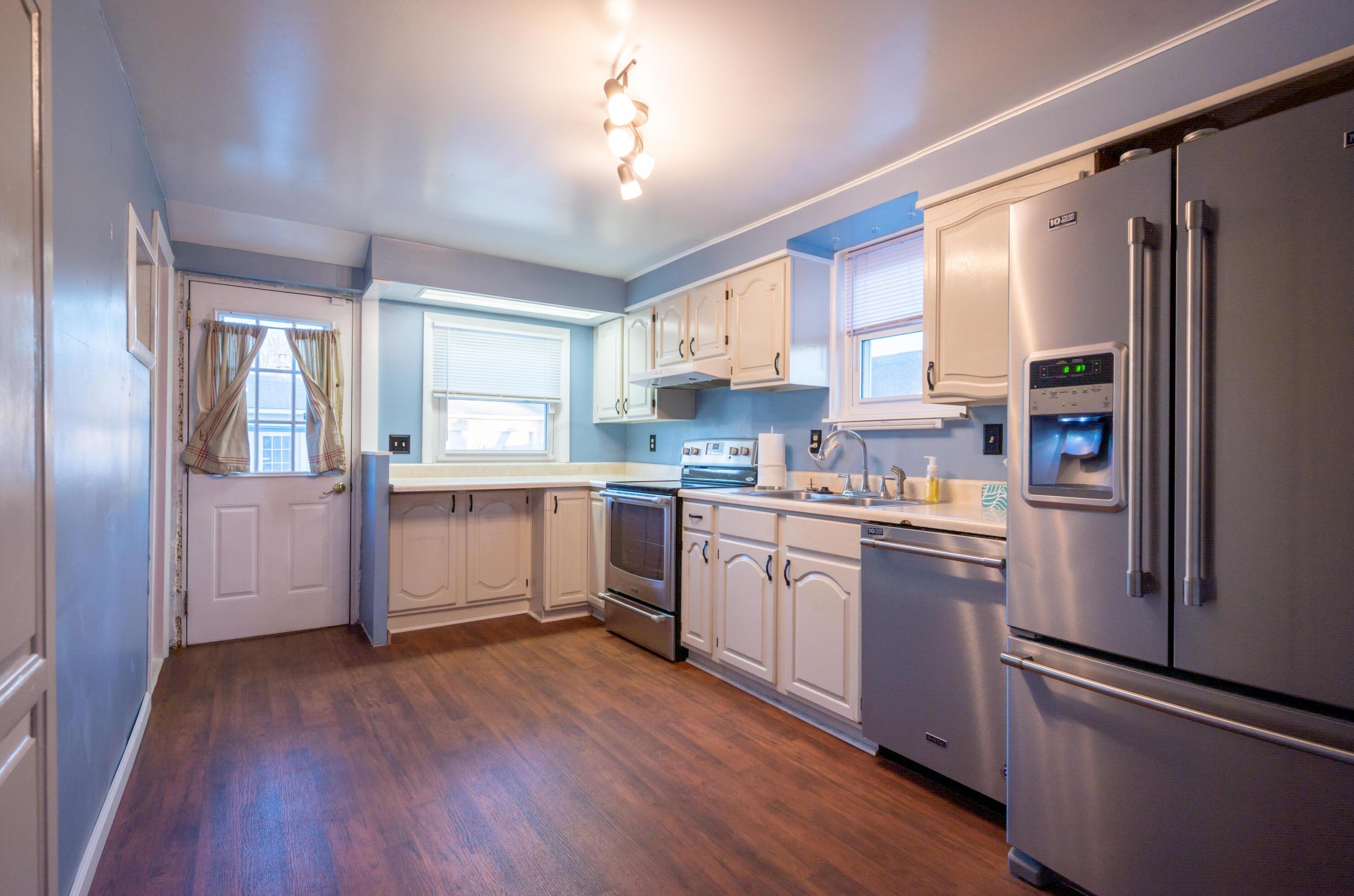 478 Josephine Ave, Columbus OH 43204-1164 exterior