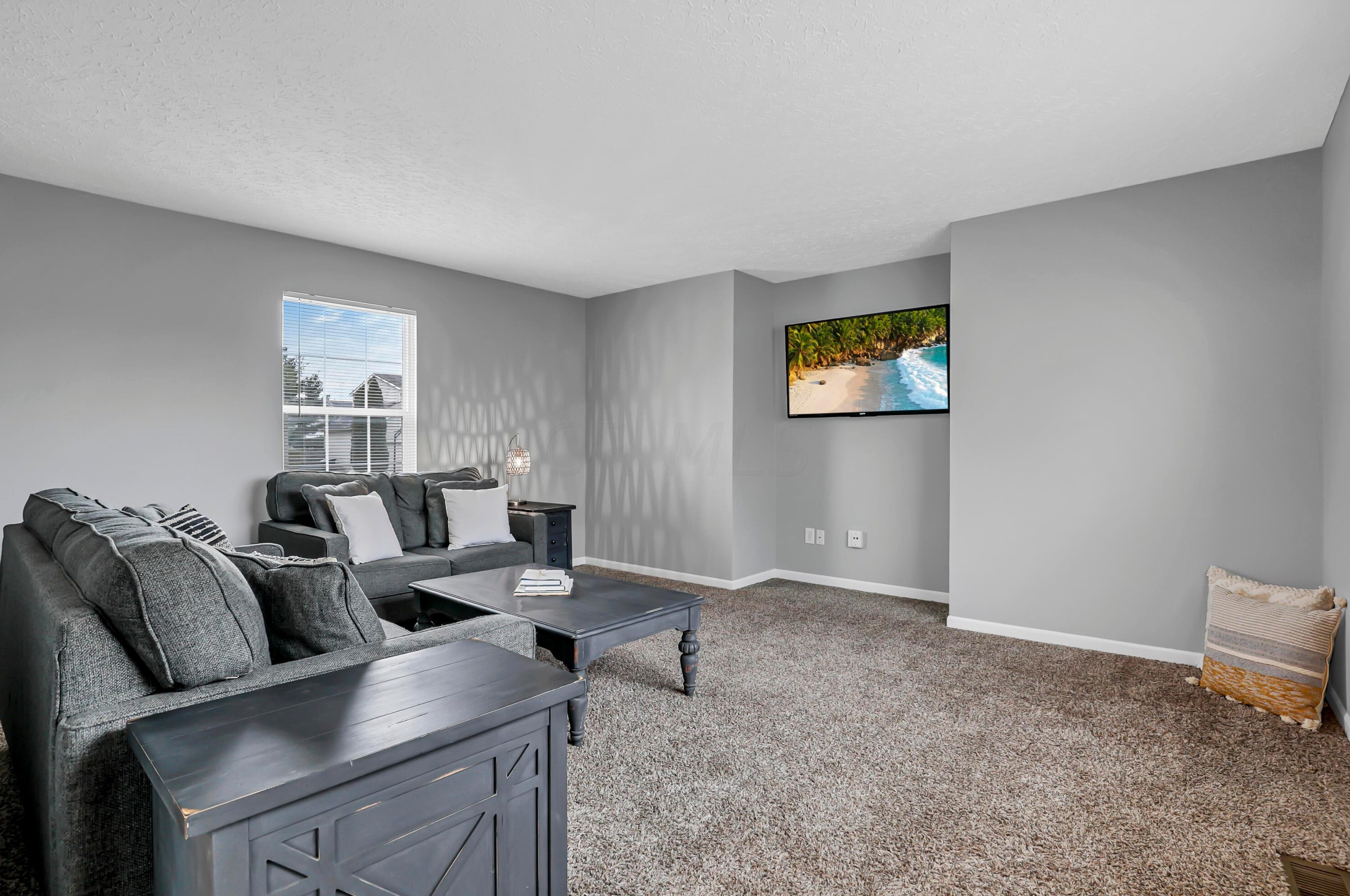 6342 Whims Rd, Cnl Wnchstr OH  43110-8577 exterior