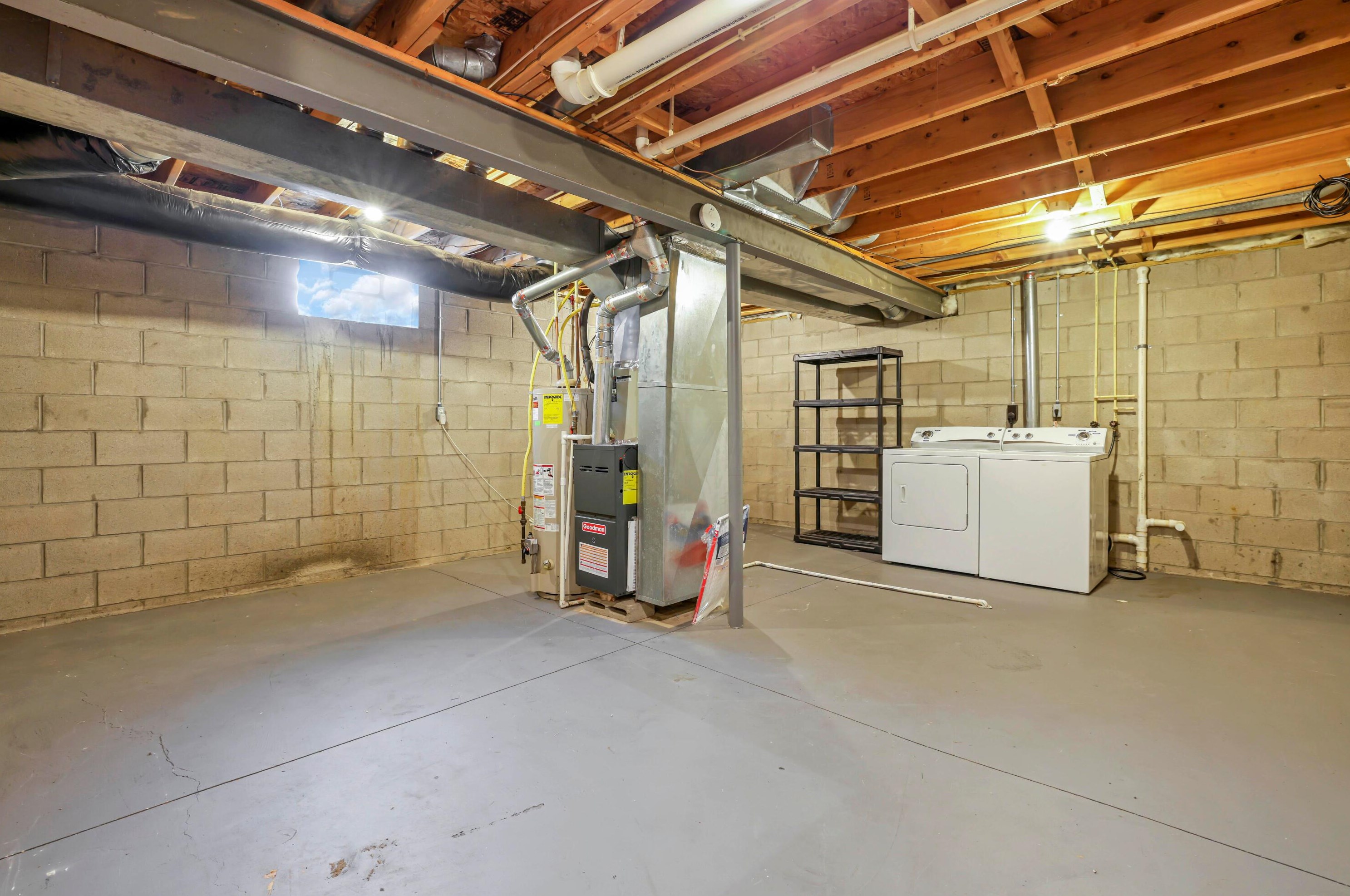 6342 Whims Rd, Cnl Wnchstr OH  43110-8577 exterior