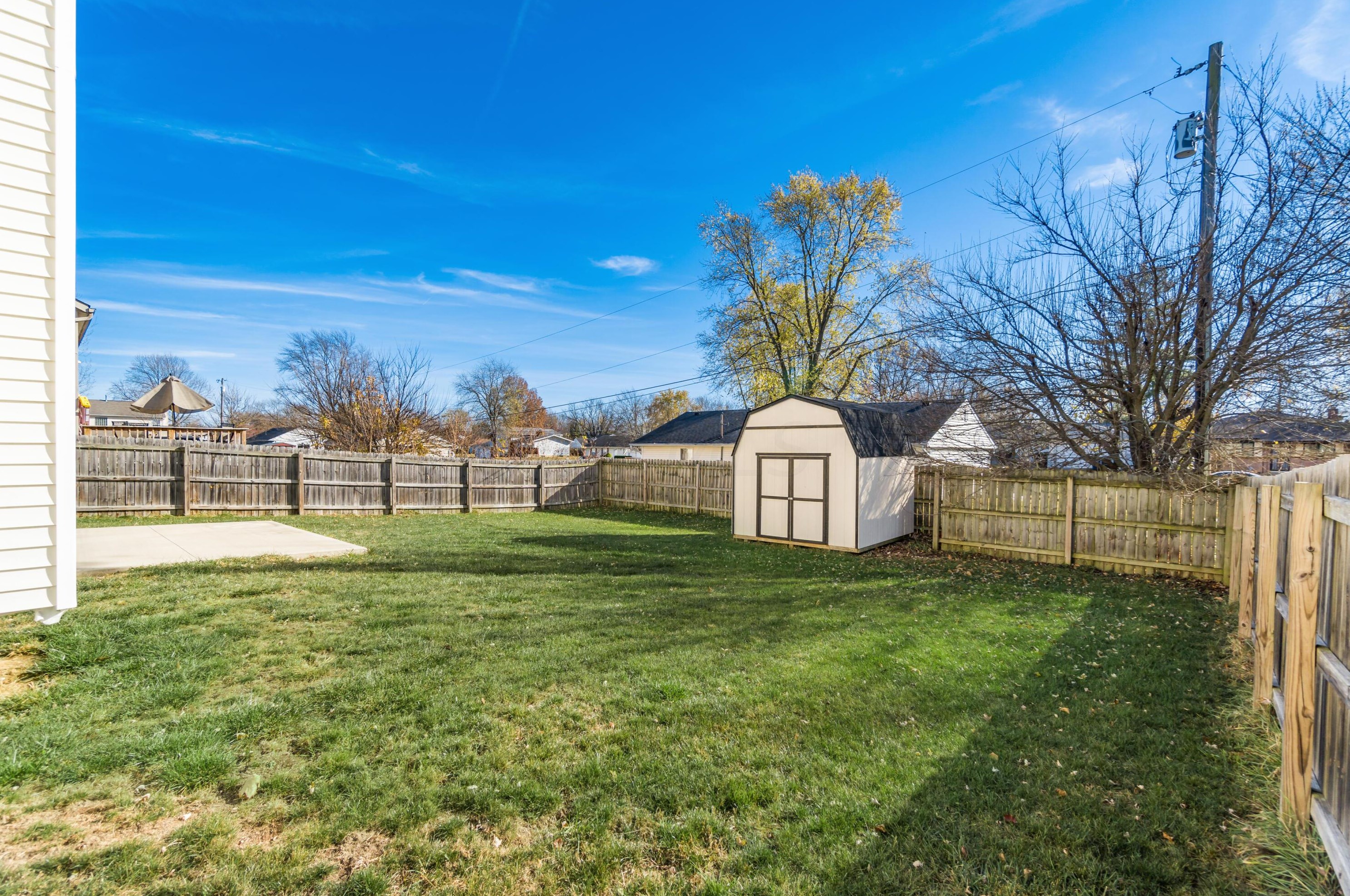 2833 Gablewood Dr, Columbus OH 43219-5030 exterior