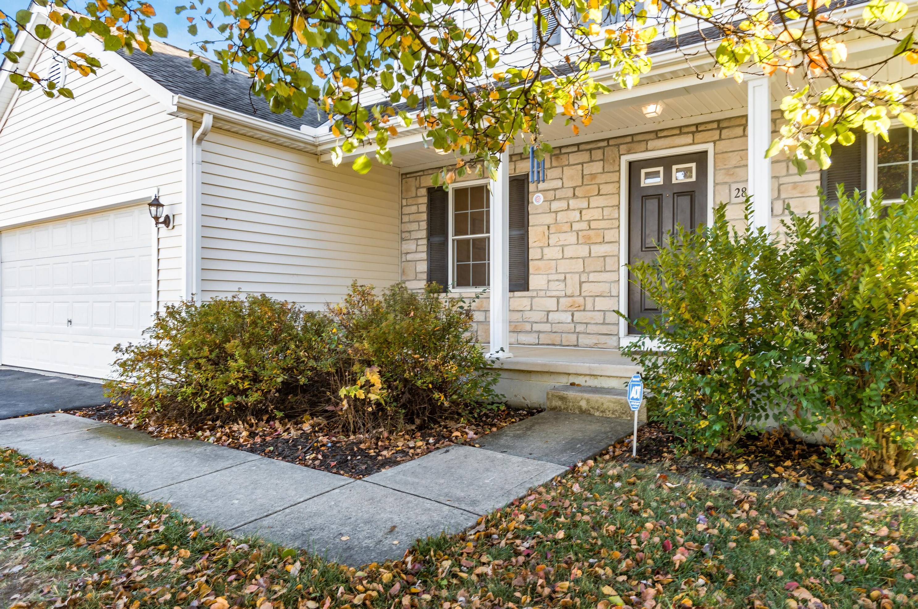 2833 Gablewood Dr, Columbus OH 43219-5030 exterior