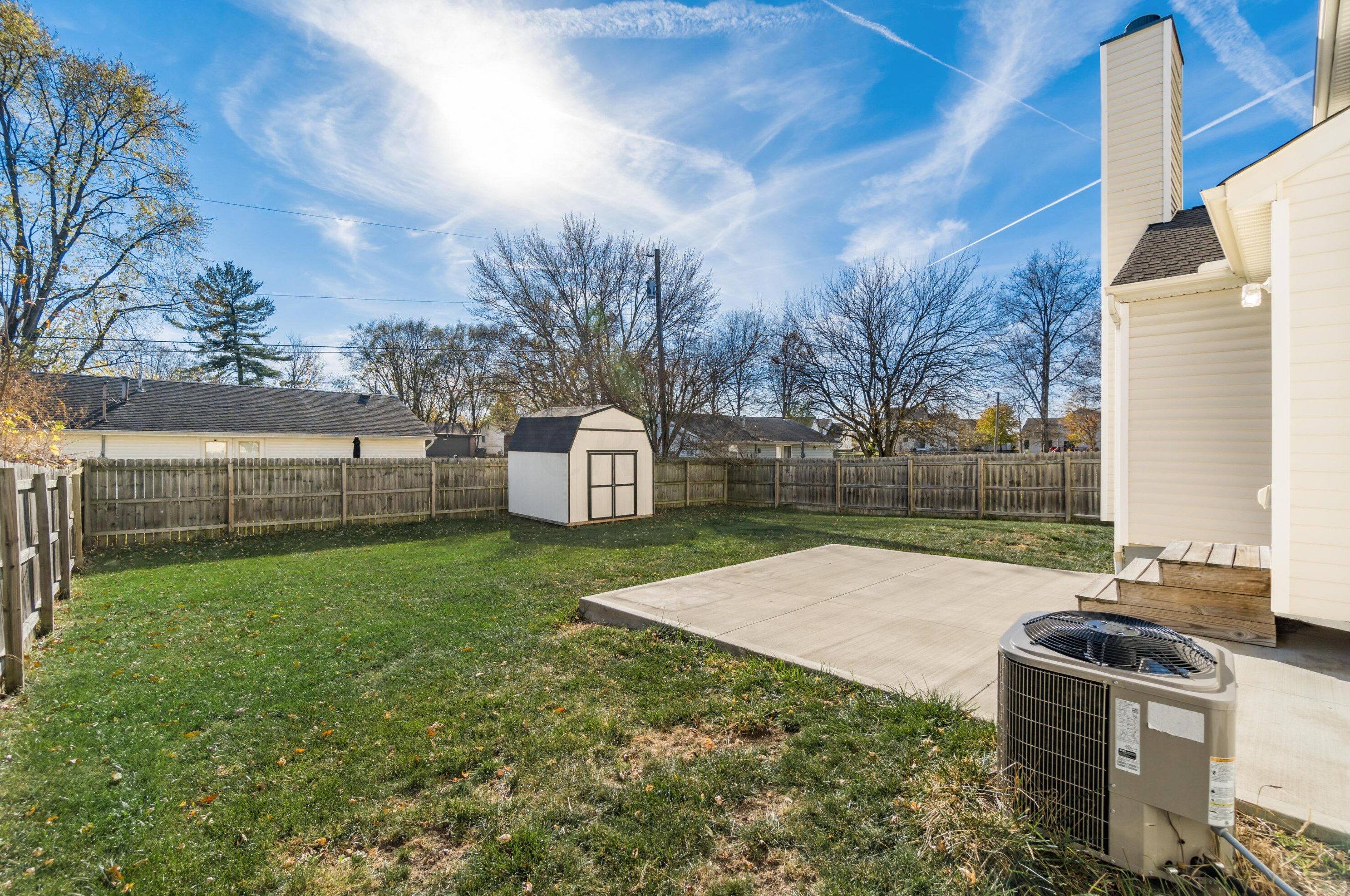 2833 Gablewood Dr, Columbus OH 43219-5030 exterior