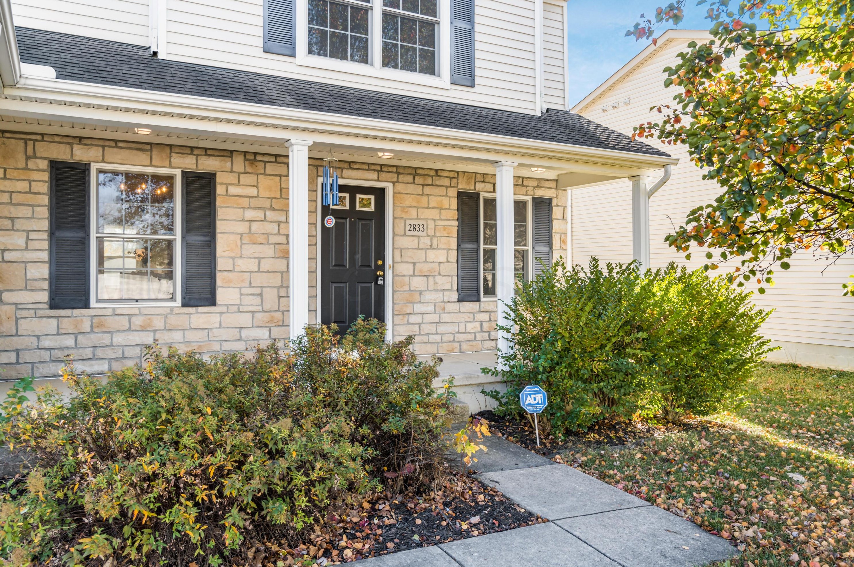 2833 Gablewood Dr, Columbus OH 43219-5030 exterior