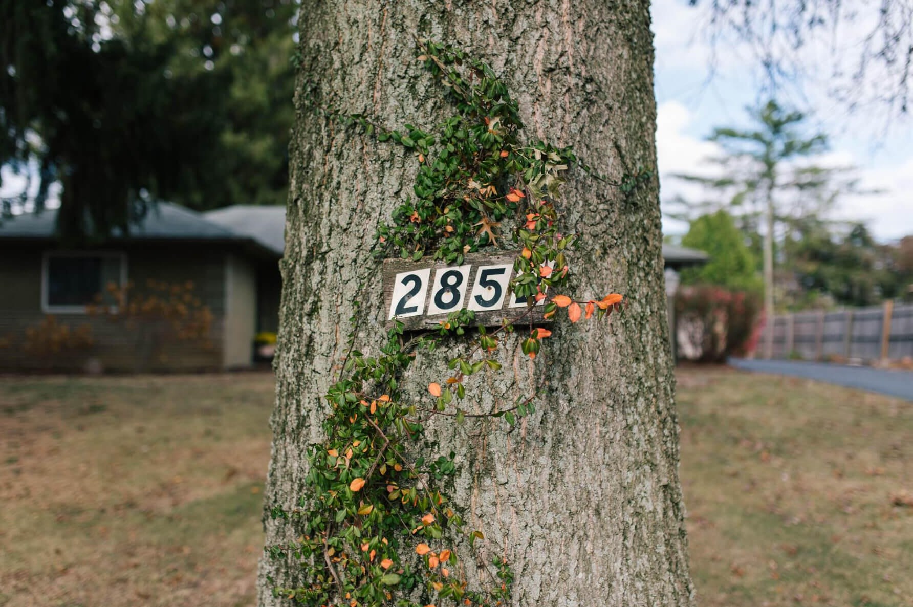 2852 Berwick Blvd, Columbus OH  43209-3001 exterior