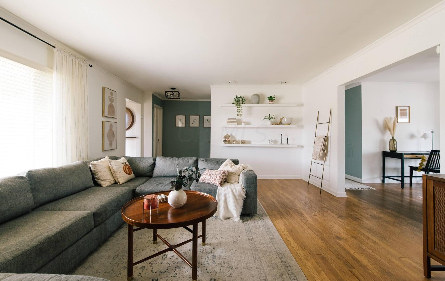 2852 Berwick Blvd, Columbus OH  43209-3001 exterior