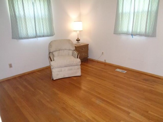 1962 Beaumont Rd, Columbus OH 43214-2203 exterior