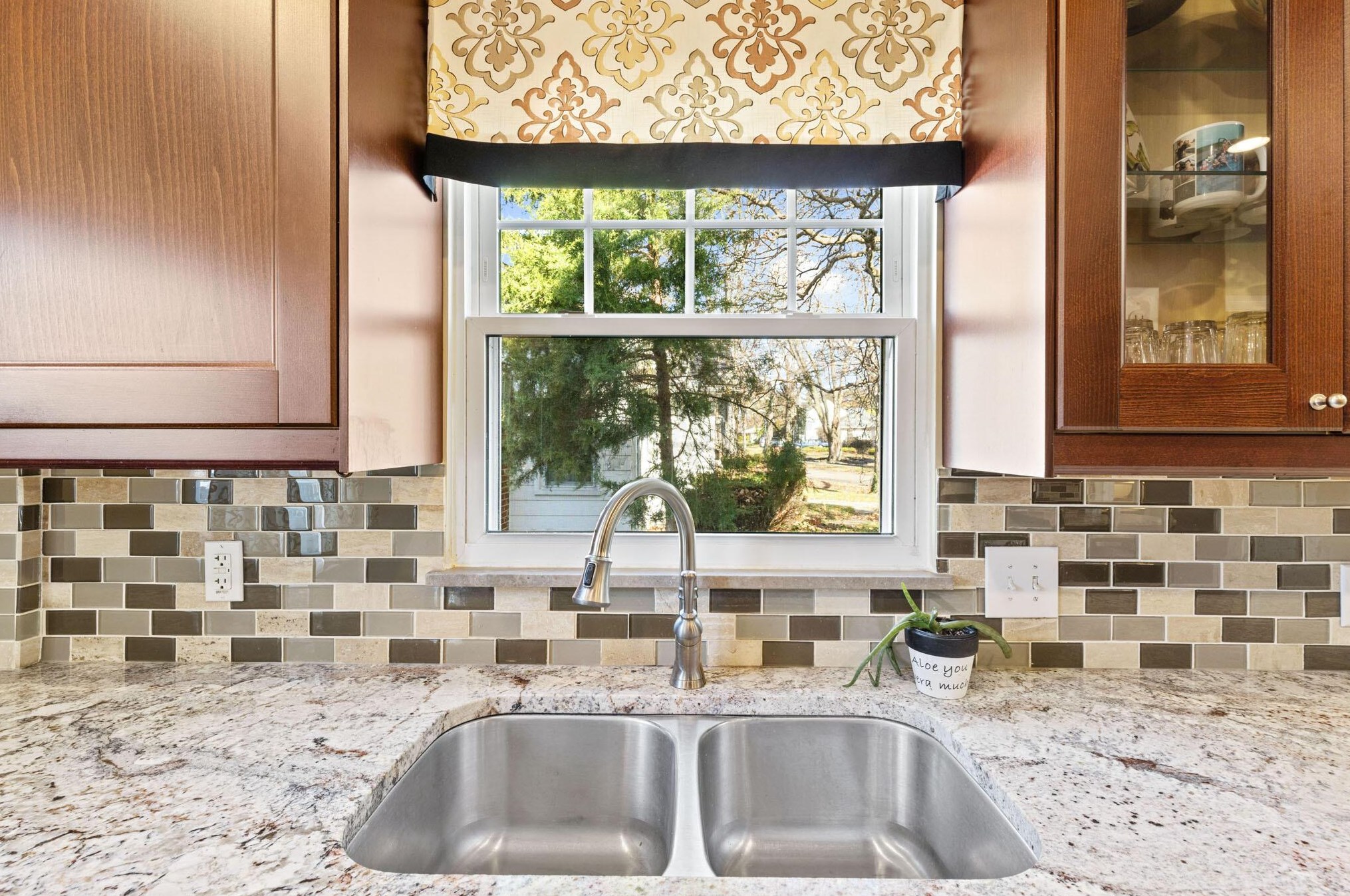 953 Pleasant Ridge Ave, Columbus OH 43209-5416 exterior