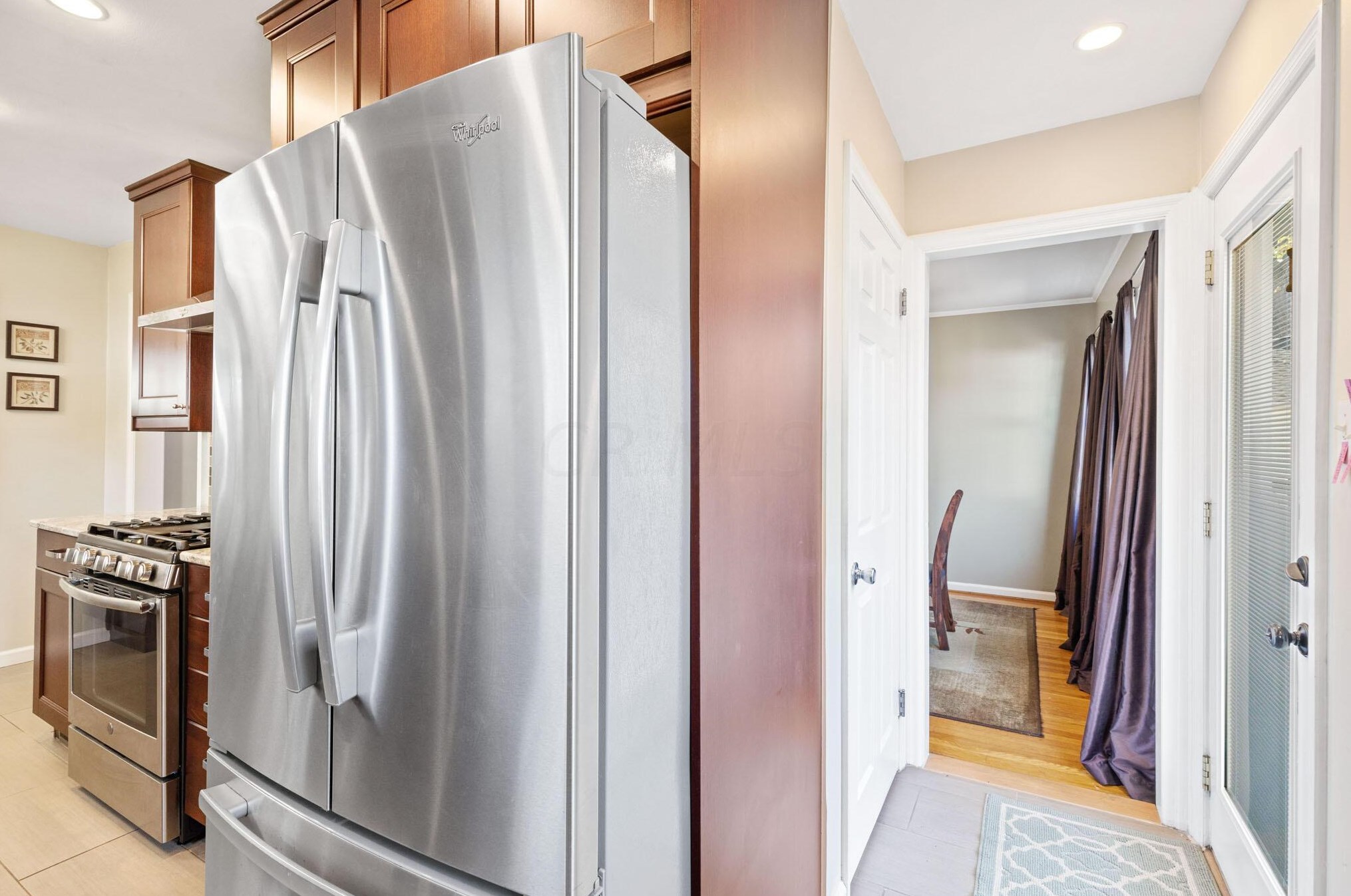 953 Pleasant Ridge Ave, Columbus OH 43209-5416 exterior