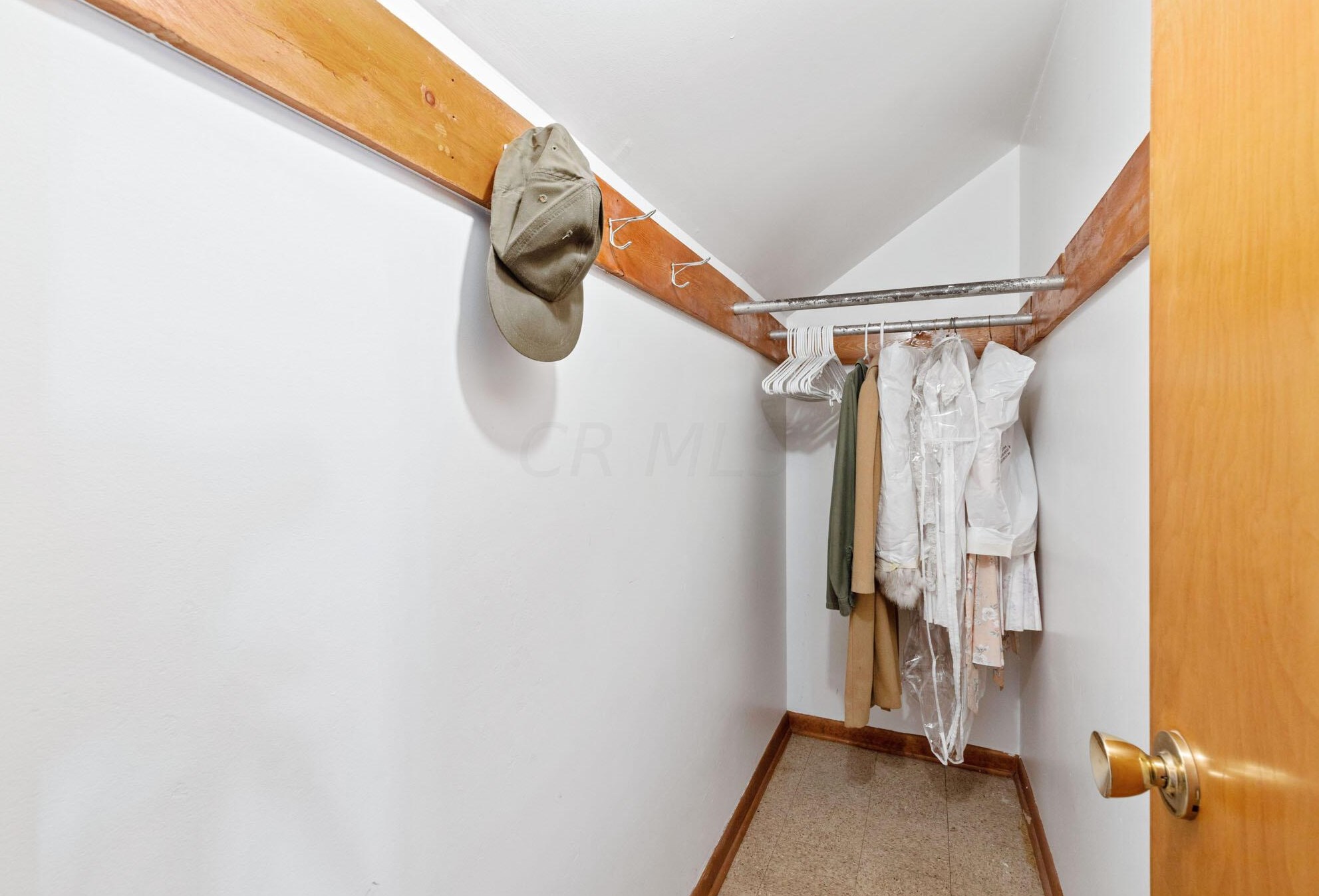 953 Pleasant Ridge Ave, Columbus OH 43209-5416 exterior