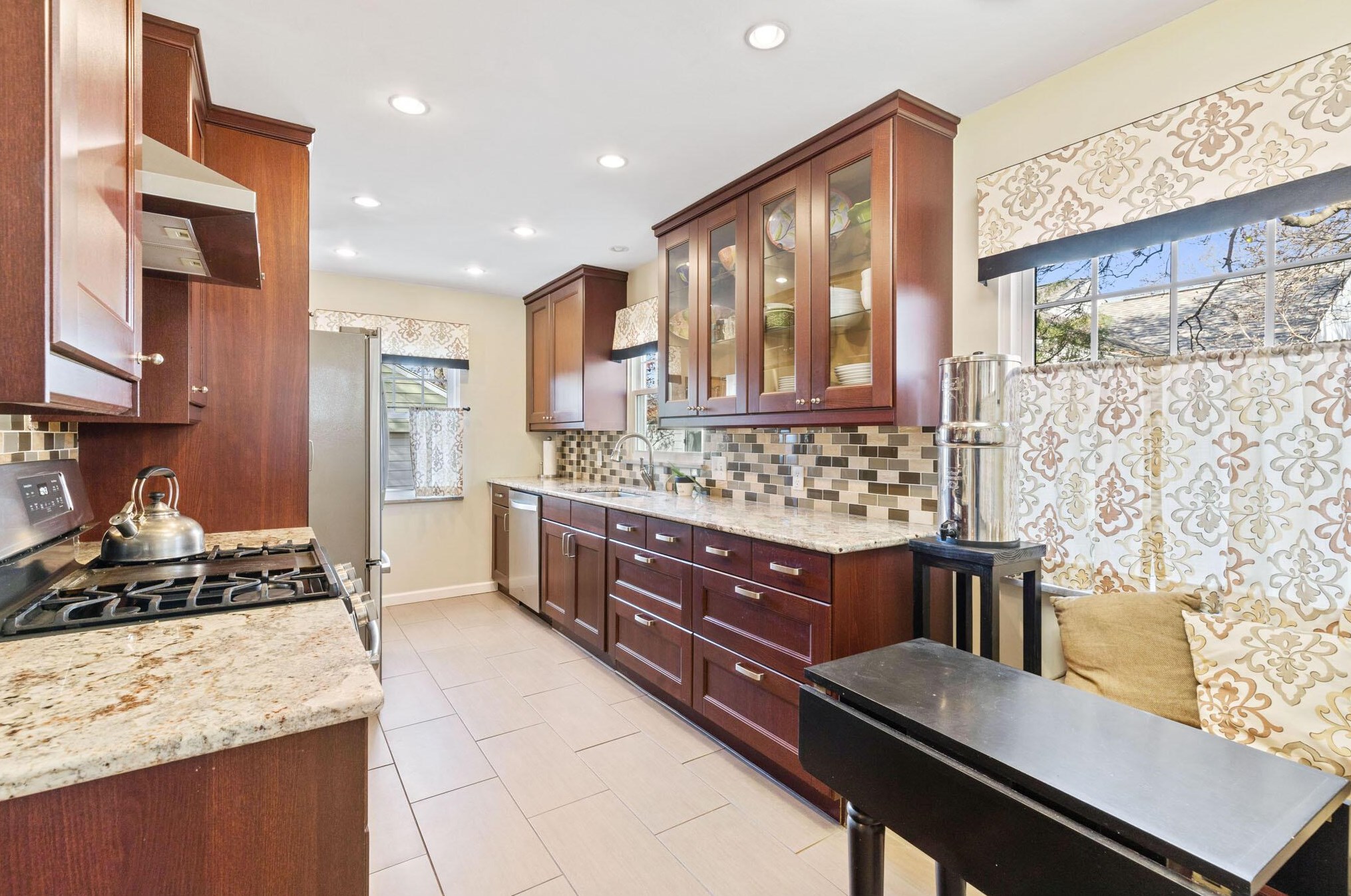 953 Pleasant Ridge Ave, Columbus OH 43209-5416 exterior