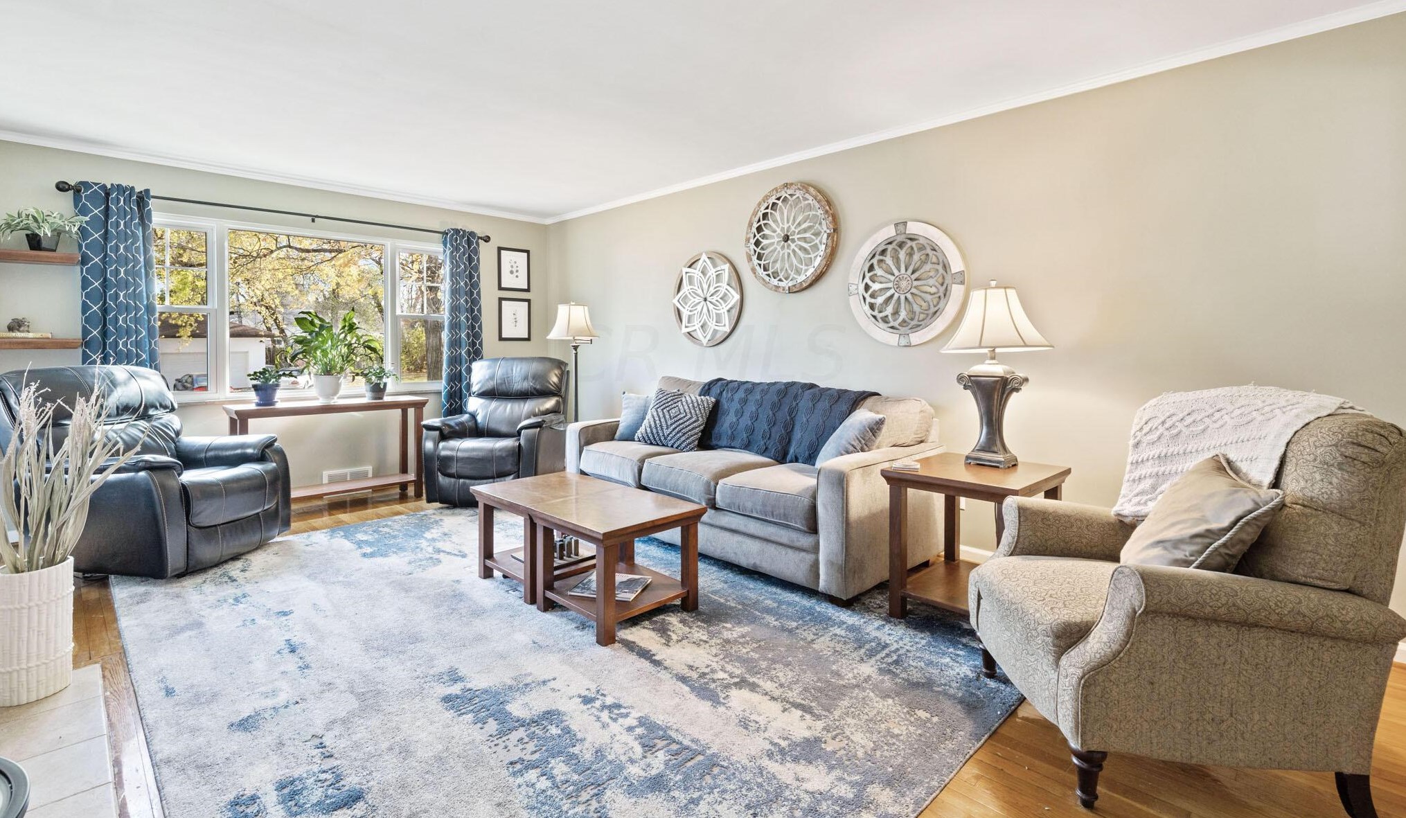 953 Pleasant Ridge Ave, Columbus OH 43209-5416 exterior