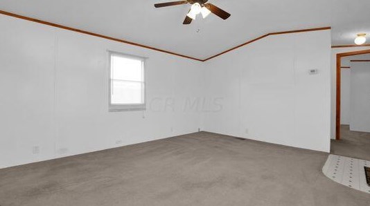 170 Spruce Ridge Dr, Ashville OH  43103-1090 exterior