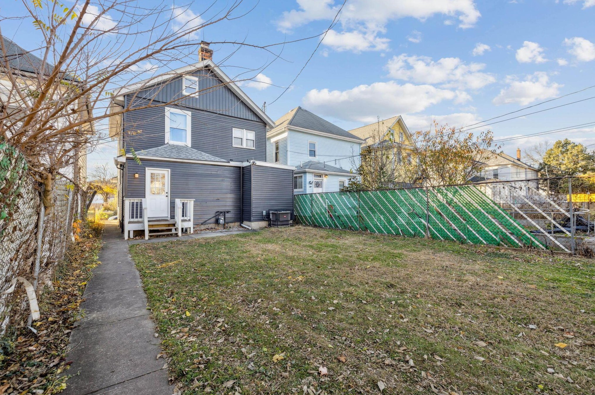 130 Dana Ave, Columbus OH  43222-1329 exterior