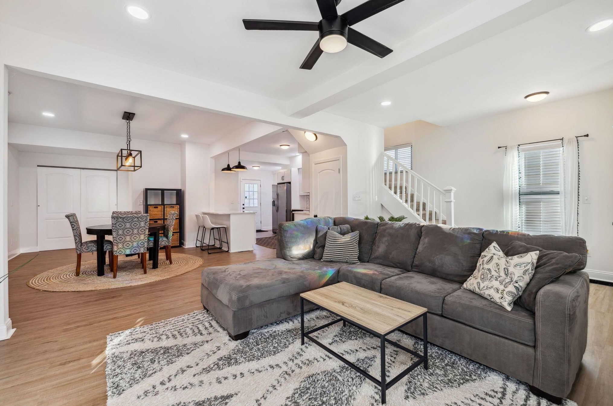 130 Dana Ave, Columbus OH  43222-1329 exterior