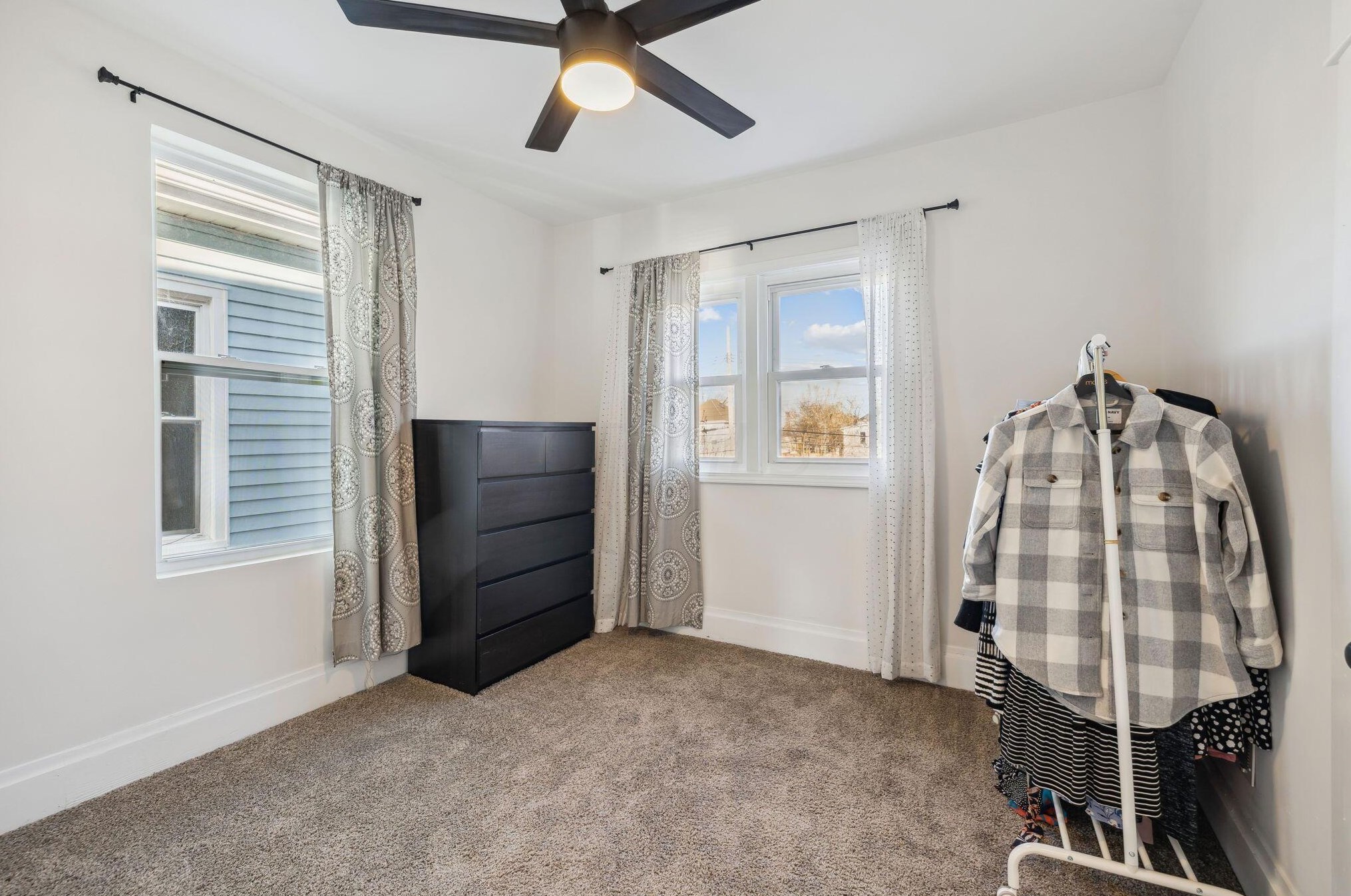 130 Dana Ave, Columbus OH  43222-1329 exterior