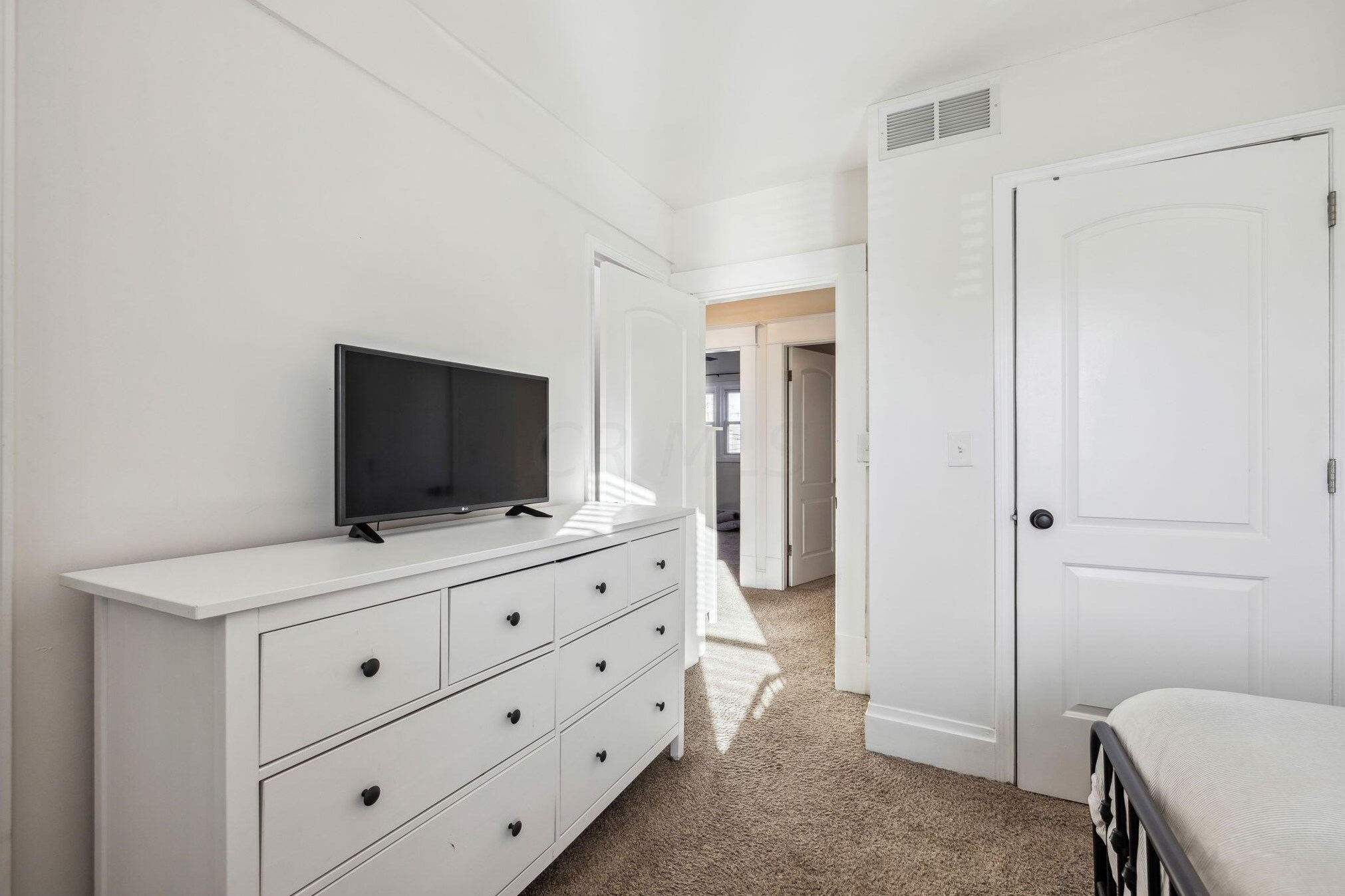 130 Dana Ave, Columbus OH  43222-1329 exterior