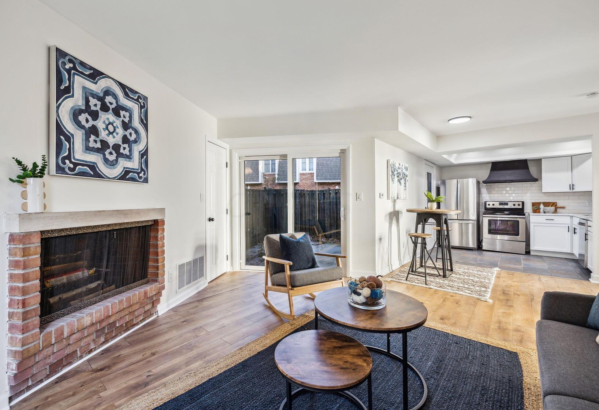 1568 Lafayette Dr, Columbus OH 43220-3867 exterior