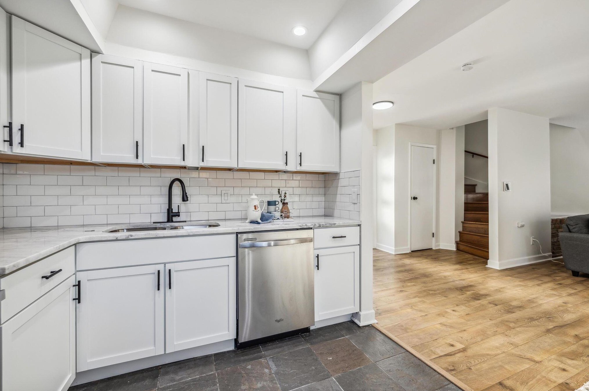 1568 Lafayette Dr, Columbus OH 43220-3867 exterior