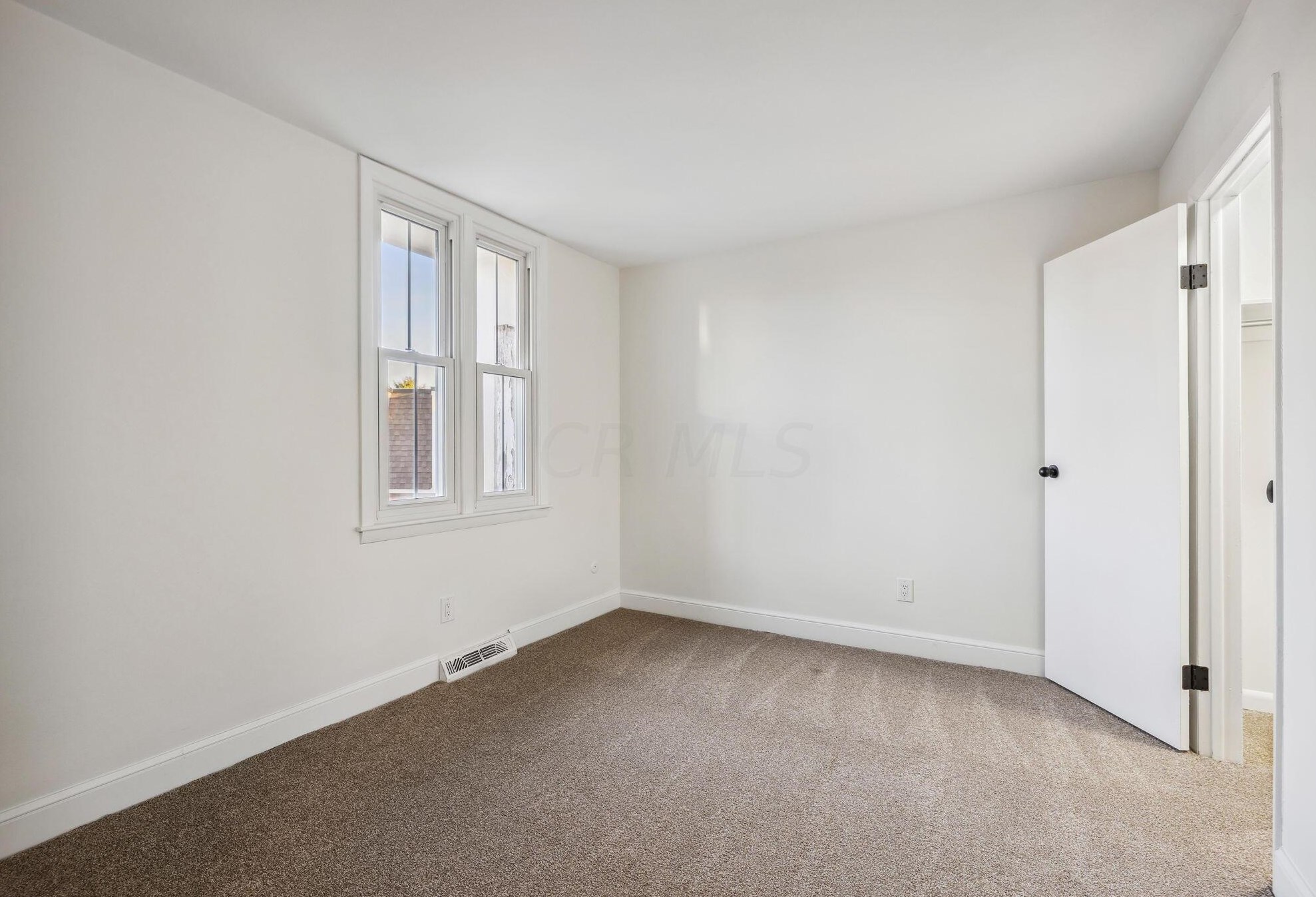 1568 Lafayette Dr, Columbus OH 43220-3867 exterior