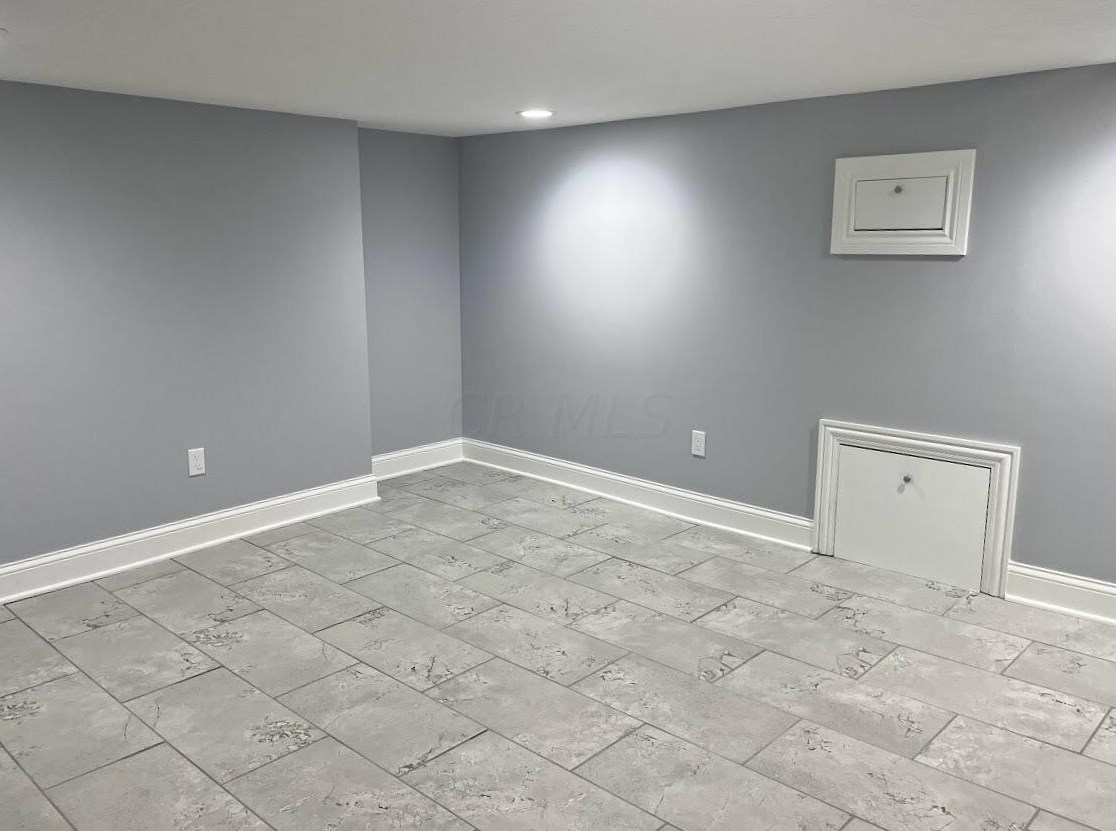 129 Ter Ave, Columbus OH 43204-3789 exterior