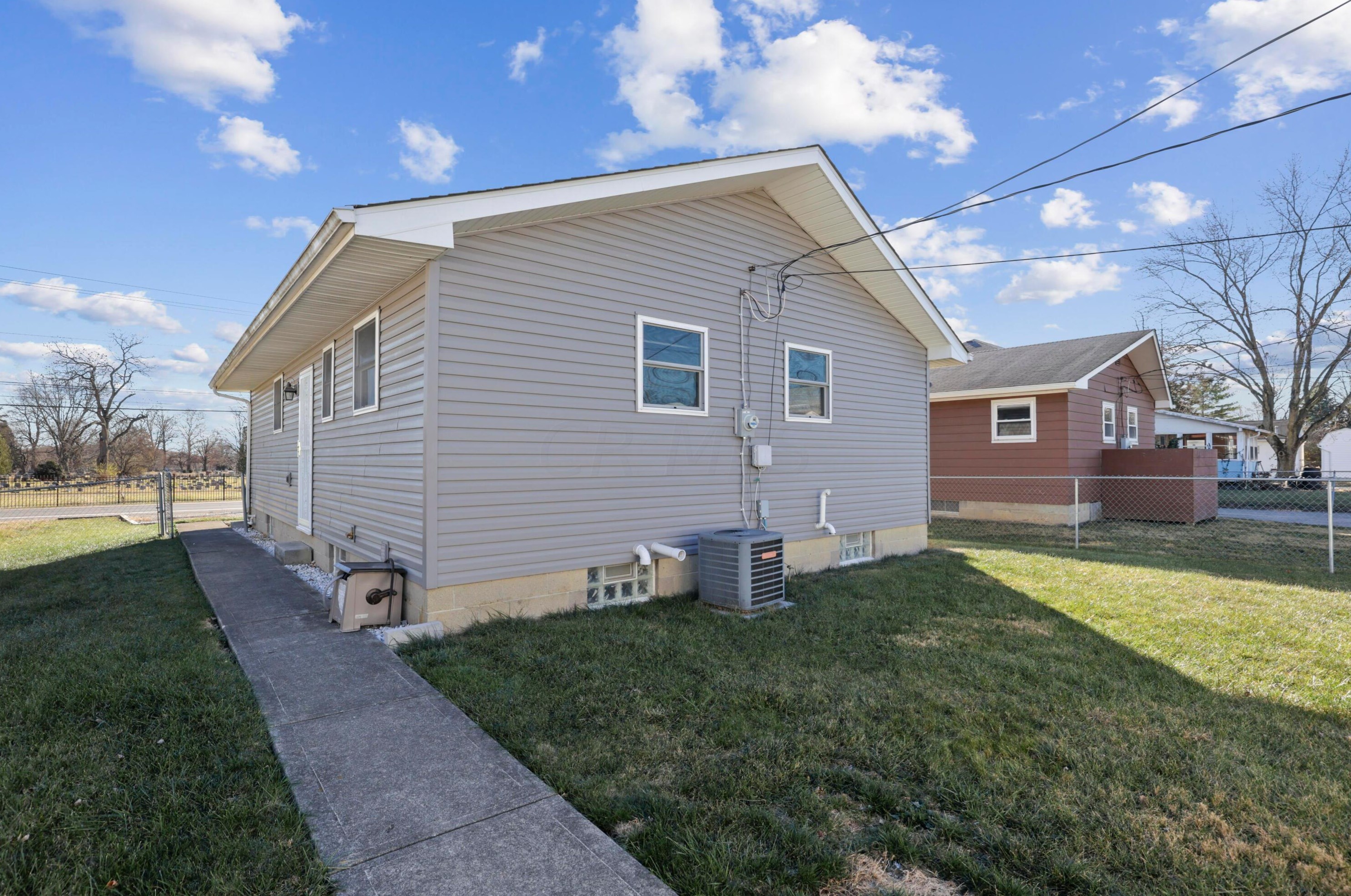 1137 Brown Rd, Columbus OH 43223-3003 exterior