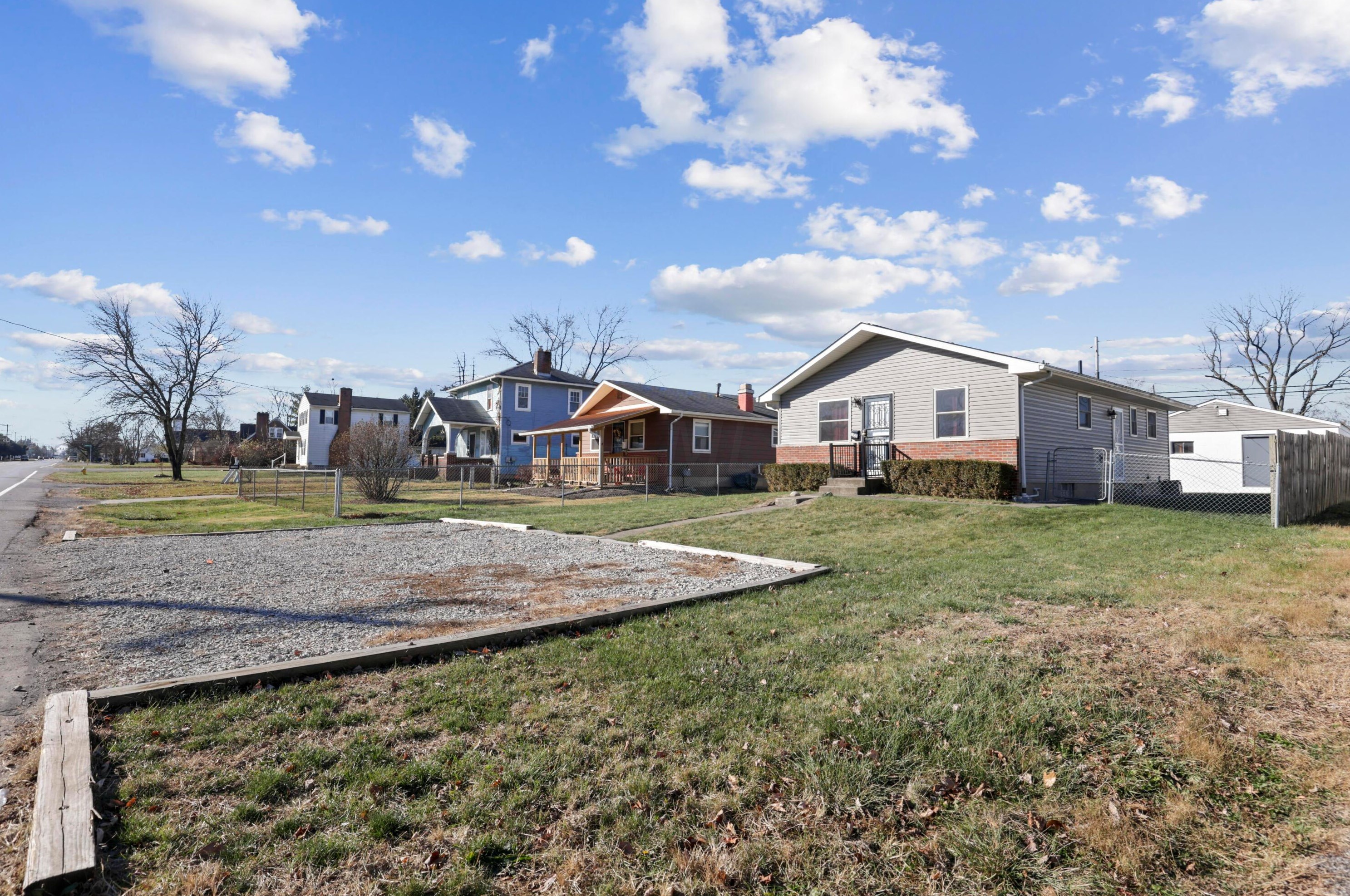 1137 Brown Rd, Columbus OH 43223-3003 exterior